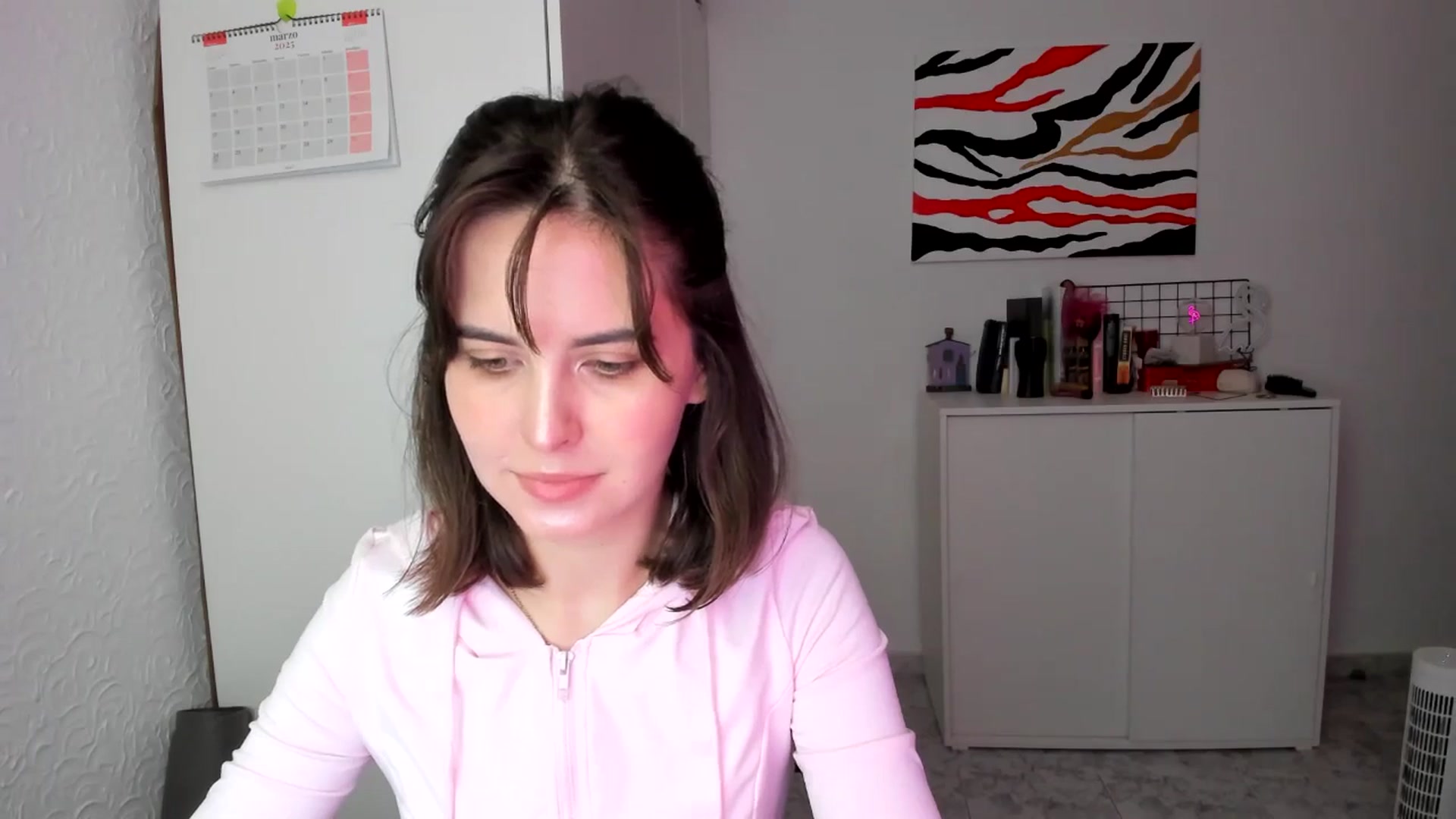 Gallery image thumbnail from AhahaGirl's myfreecams stream on, 03/10/2025, 14:37 image 17 of 20