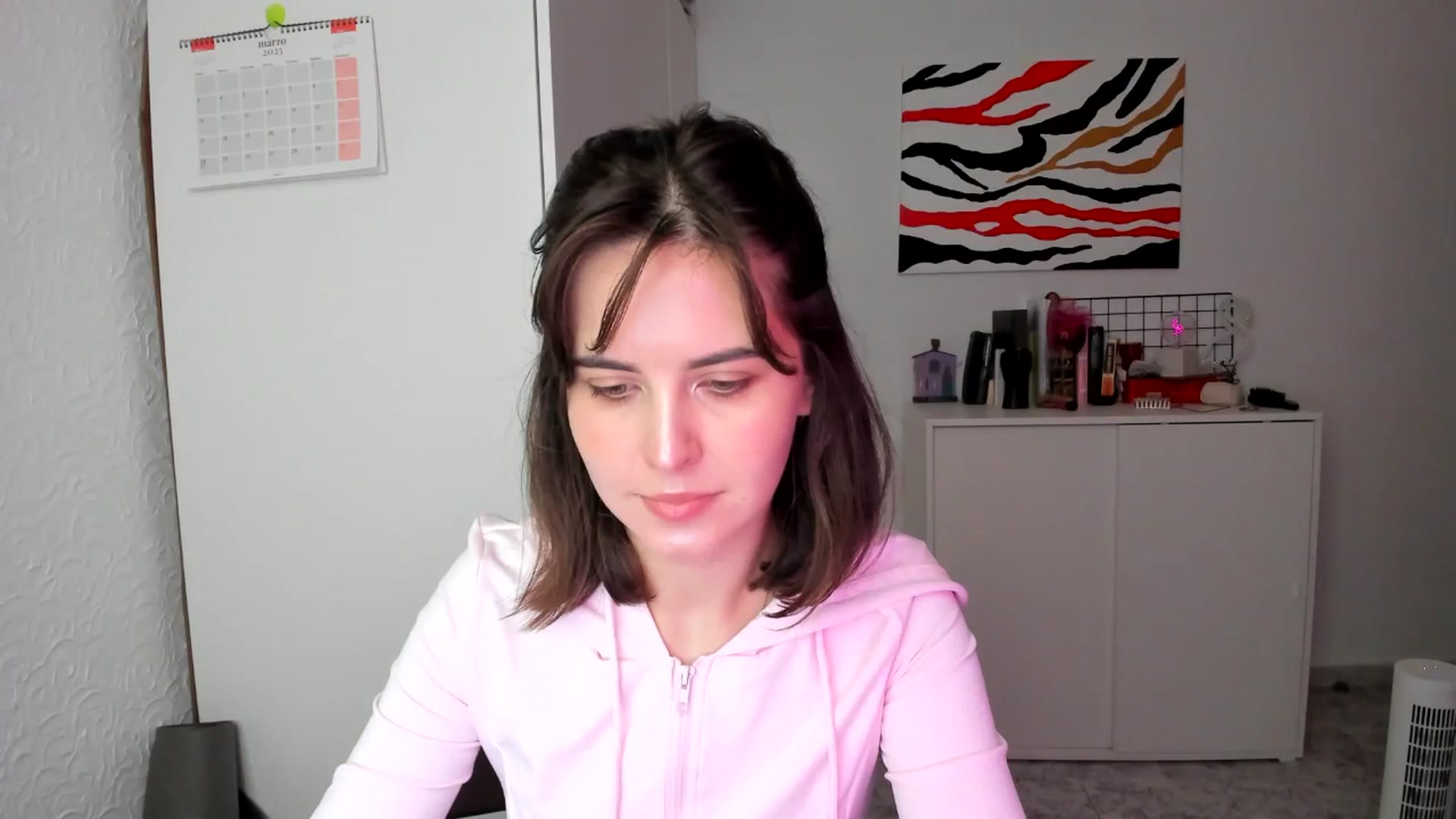 Gallery image thumbnail from AhahaGirl's myfreecams stream on, 03/10/2025, 14:37 image 8 of 20