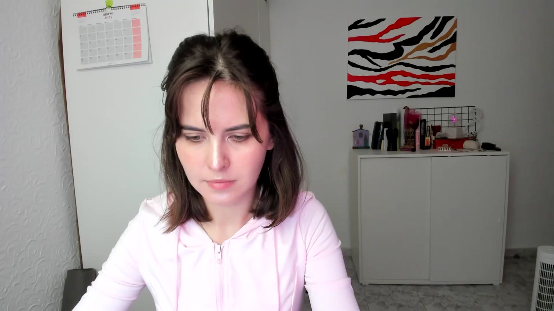 Gallery image thumbnail from AhahaGirl's myfreecams stream on, 03/10/2025, 14:37 image 16 of 20