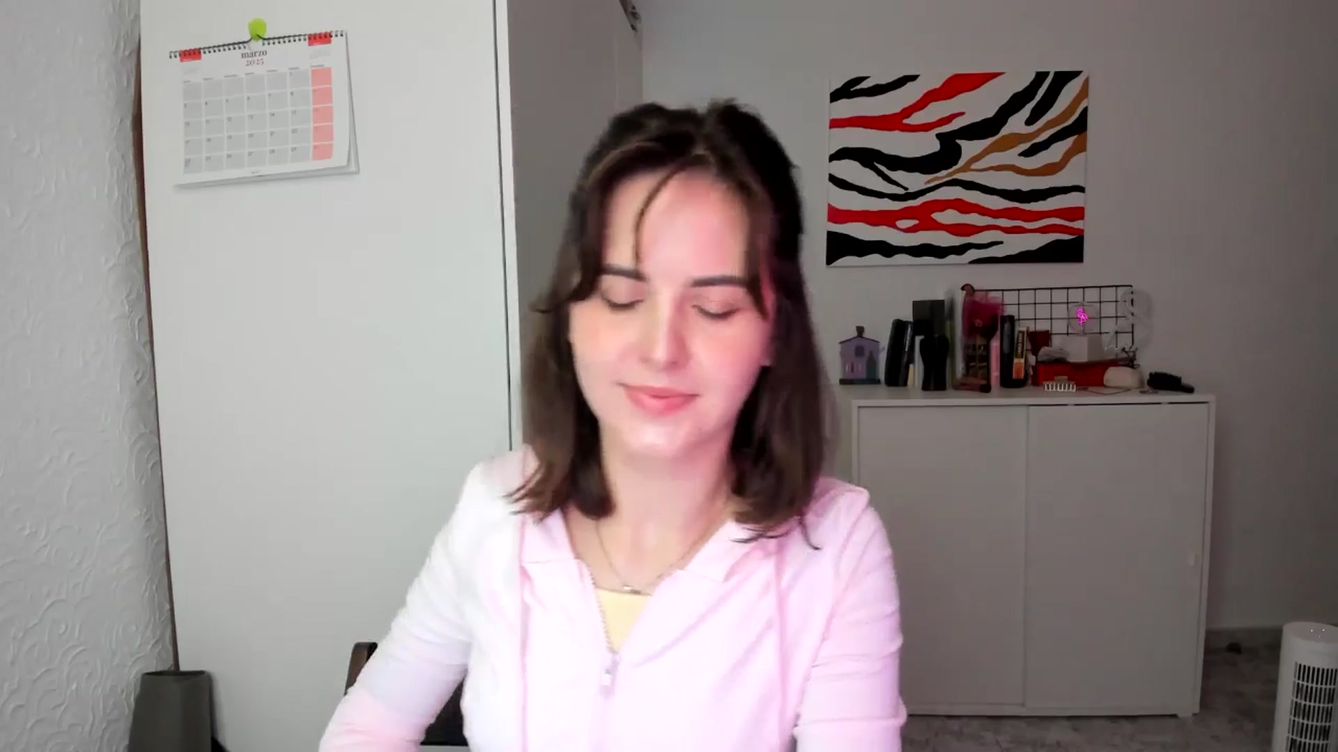 Gallery image thumbnail from AhahaGirl's myfreecams stream on, 03/10/2025, 15:45 image 2 of 20