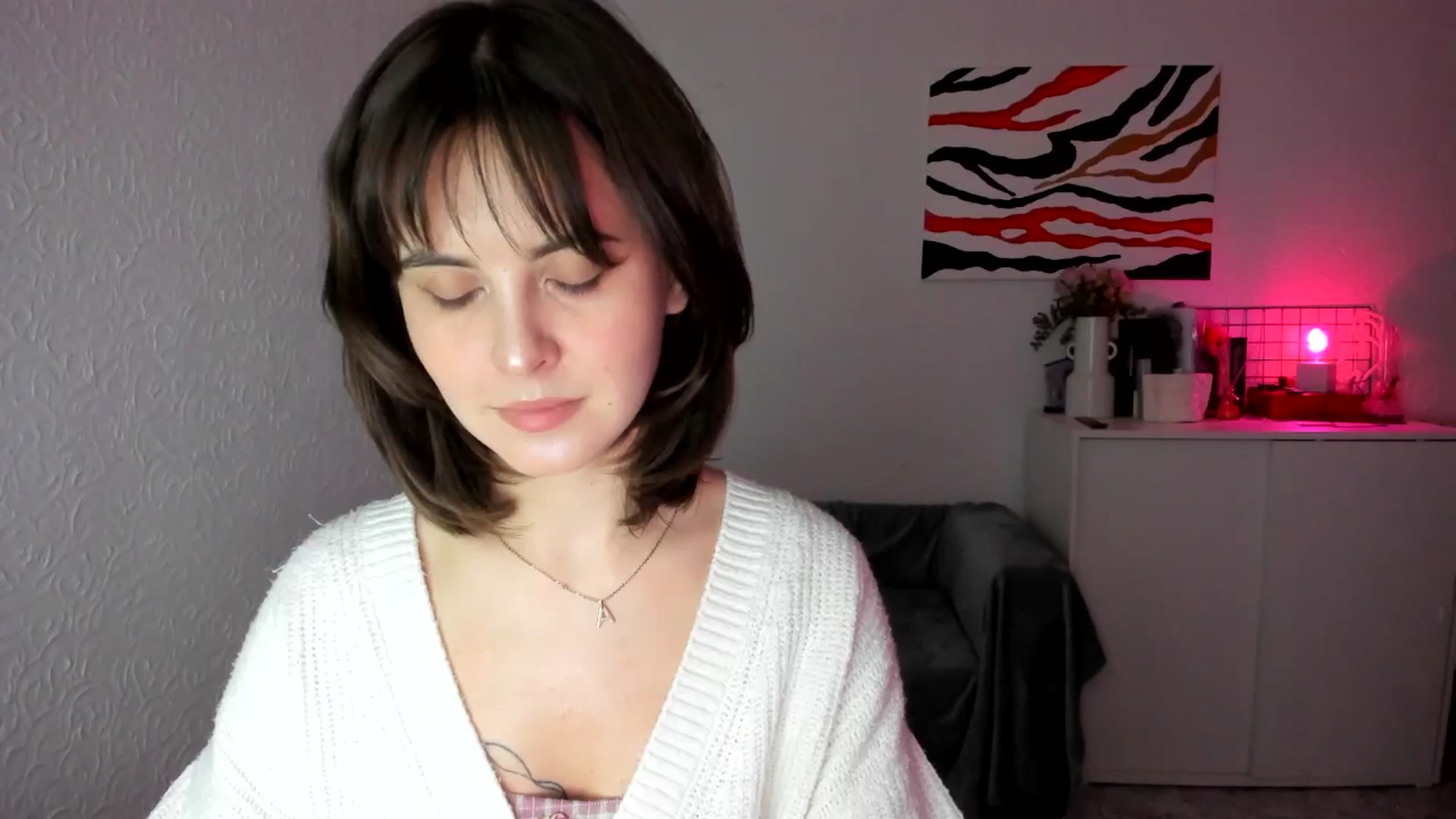 Gallery image thumbnail from AhahaGirl's myfreecams stream on, 03/22/2025, 17:00 image 17 of 20