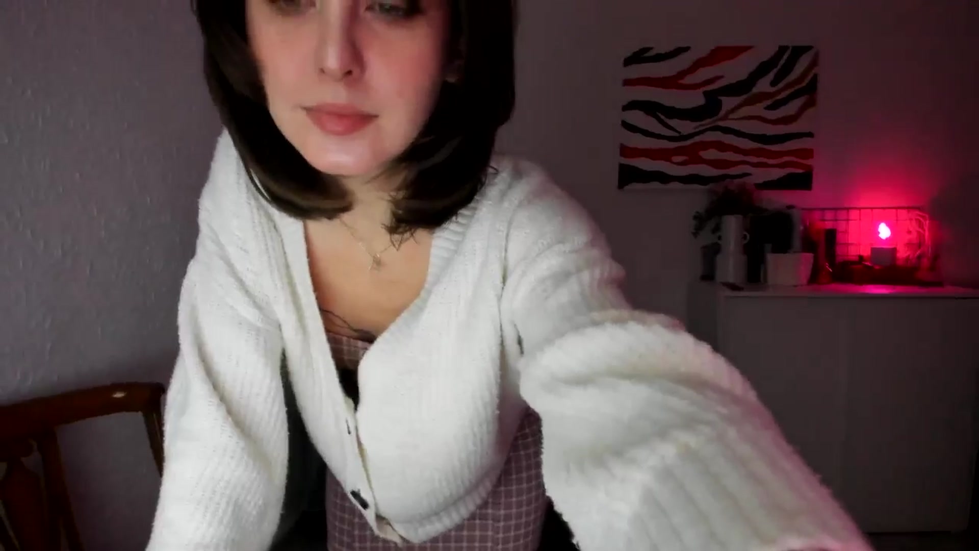 Gallery image thumbnail from AhahaGirl's myfreecams stream on, 03/22/2025, 17:00 image 18 of 20