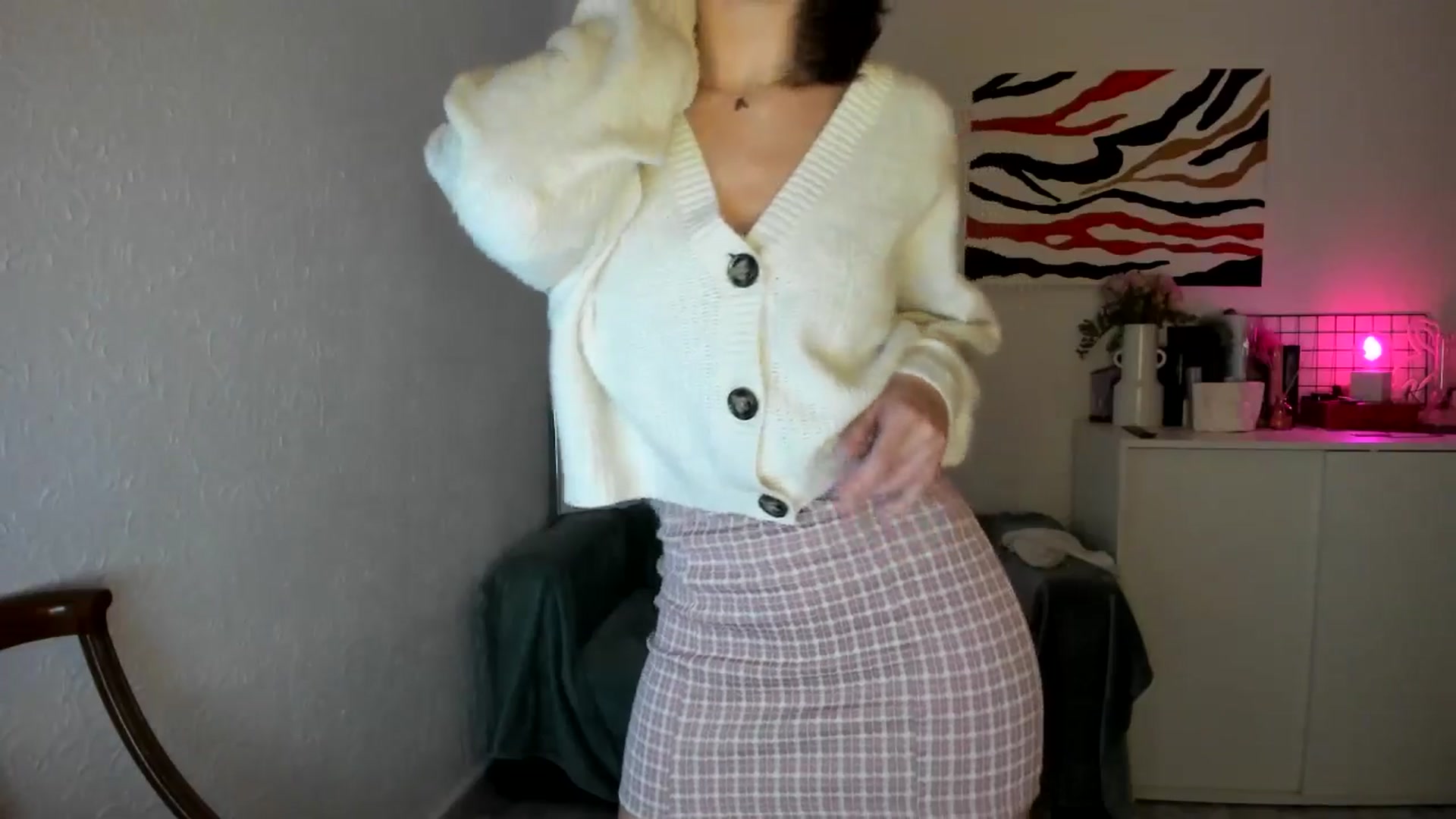 Gallery image thumbnail from AhahaGirl's myfreecams stream on, 03/22/2025, 18:37 image 4 of 20