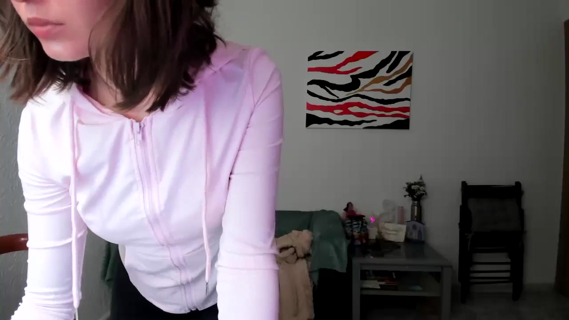 Gallery image thumbnail from AhahaGirl's myfreecams stream on, 04/01/2025, 15:49 image 2 of 20