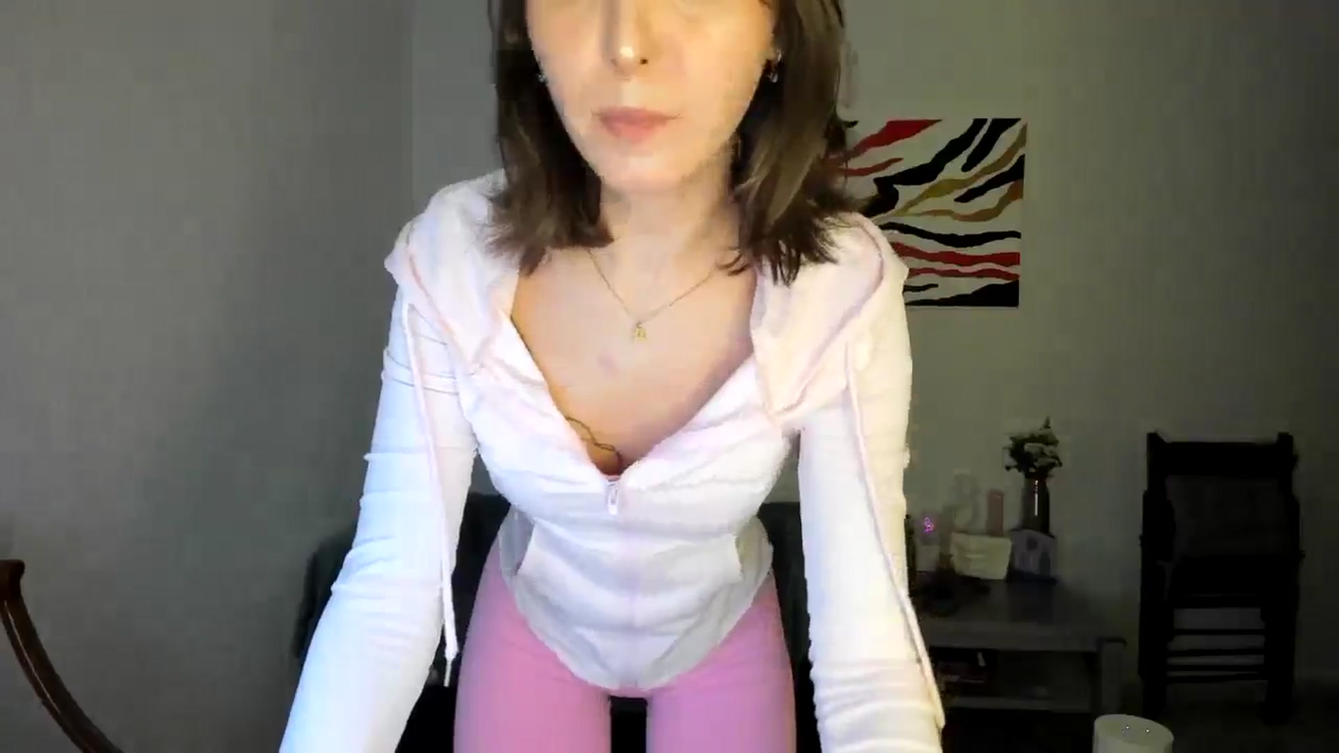 Gallery image thumbnail from AhahaGirl's myfreecams stream on, 04/04/2025, 17:39 image 18 of 20