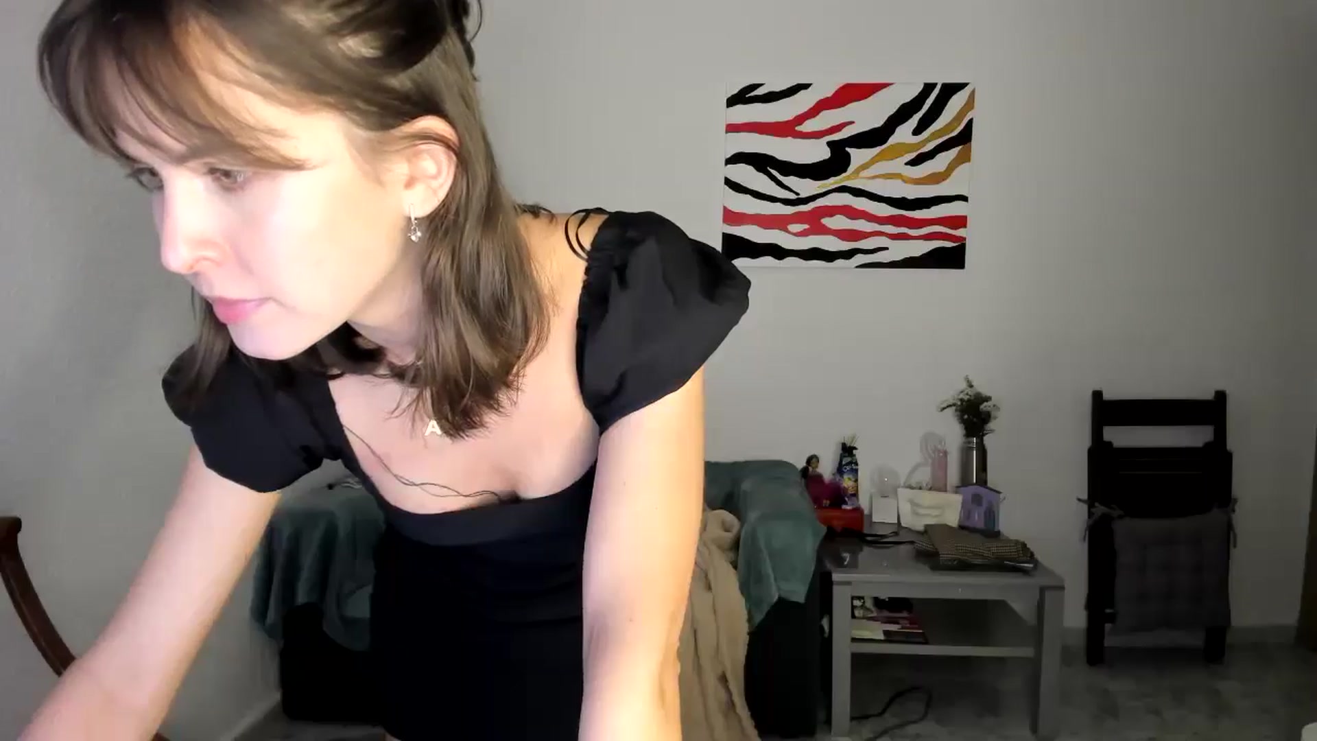 Gallery image thumbnail from AhahaGirl's myfreecams stream on, 04/09/2025, 18:43 image 4 of 20