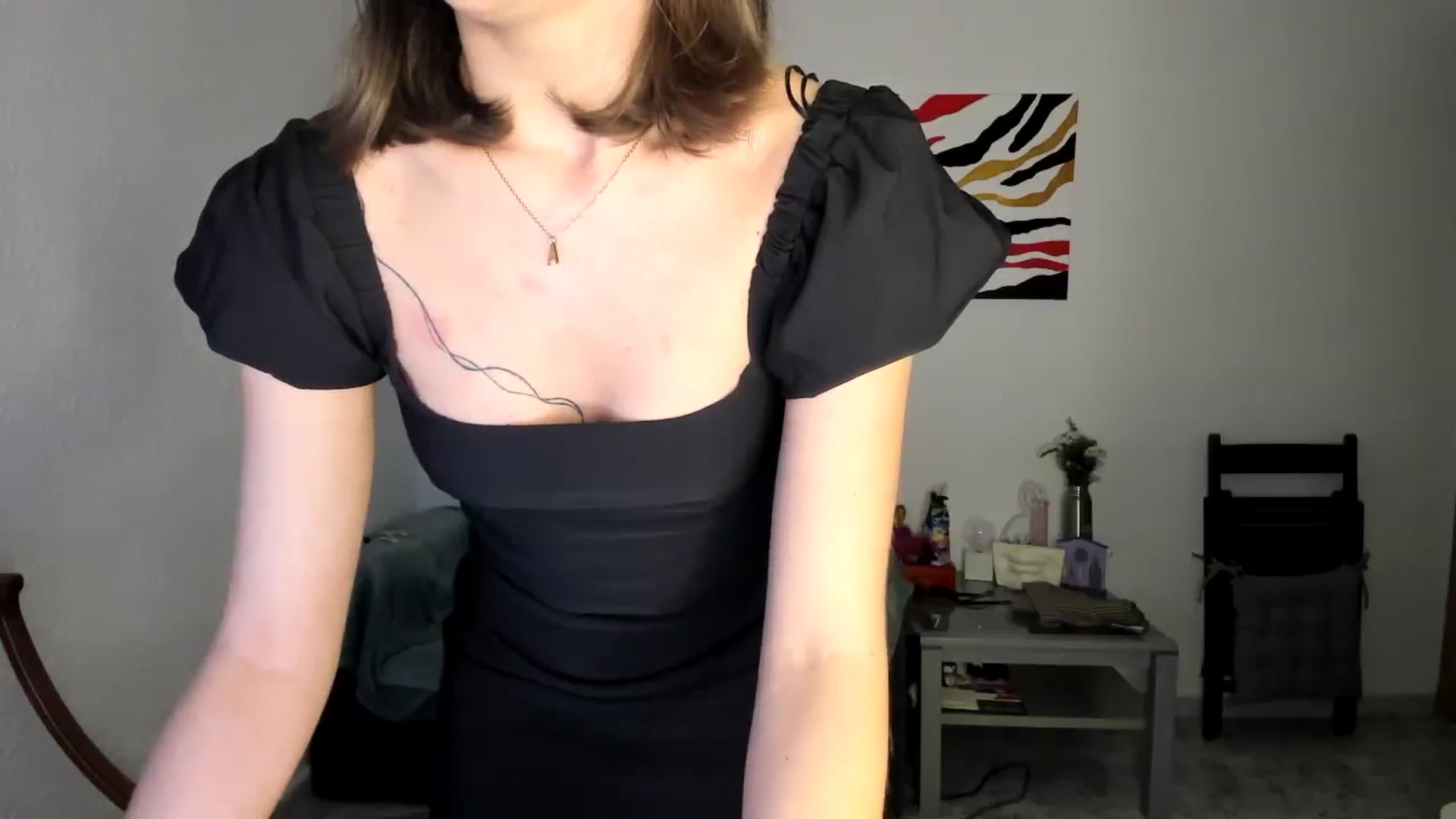 Gallery image thumbnail from AhahaGirl's myfreecams stream on, 04/09/2025, 18:43 image 6 of 20
