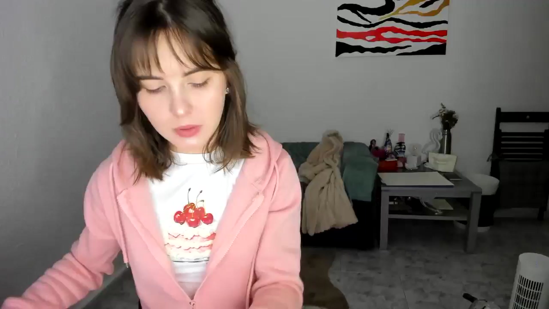 Gallery image thumbnail from AhahaGirl's myfreecams stream on, 04/22/2025, 19:04 image 1 of 20