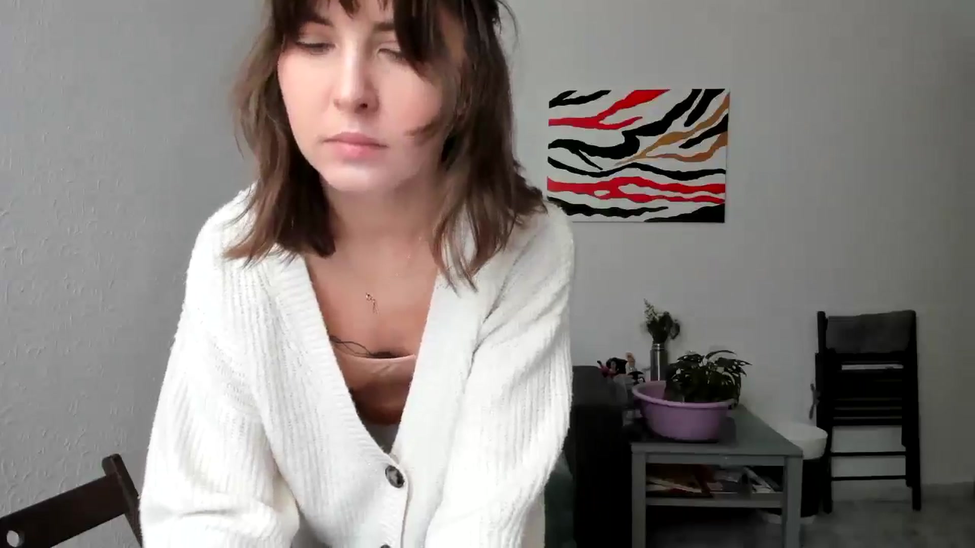 Gallery image thumbnail from AhahaGirl's myfreecams stream on, 05/03/2025, 14:12 image 6 of 20