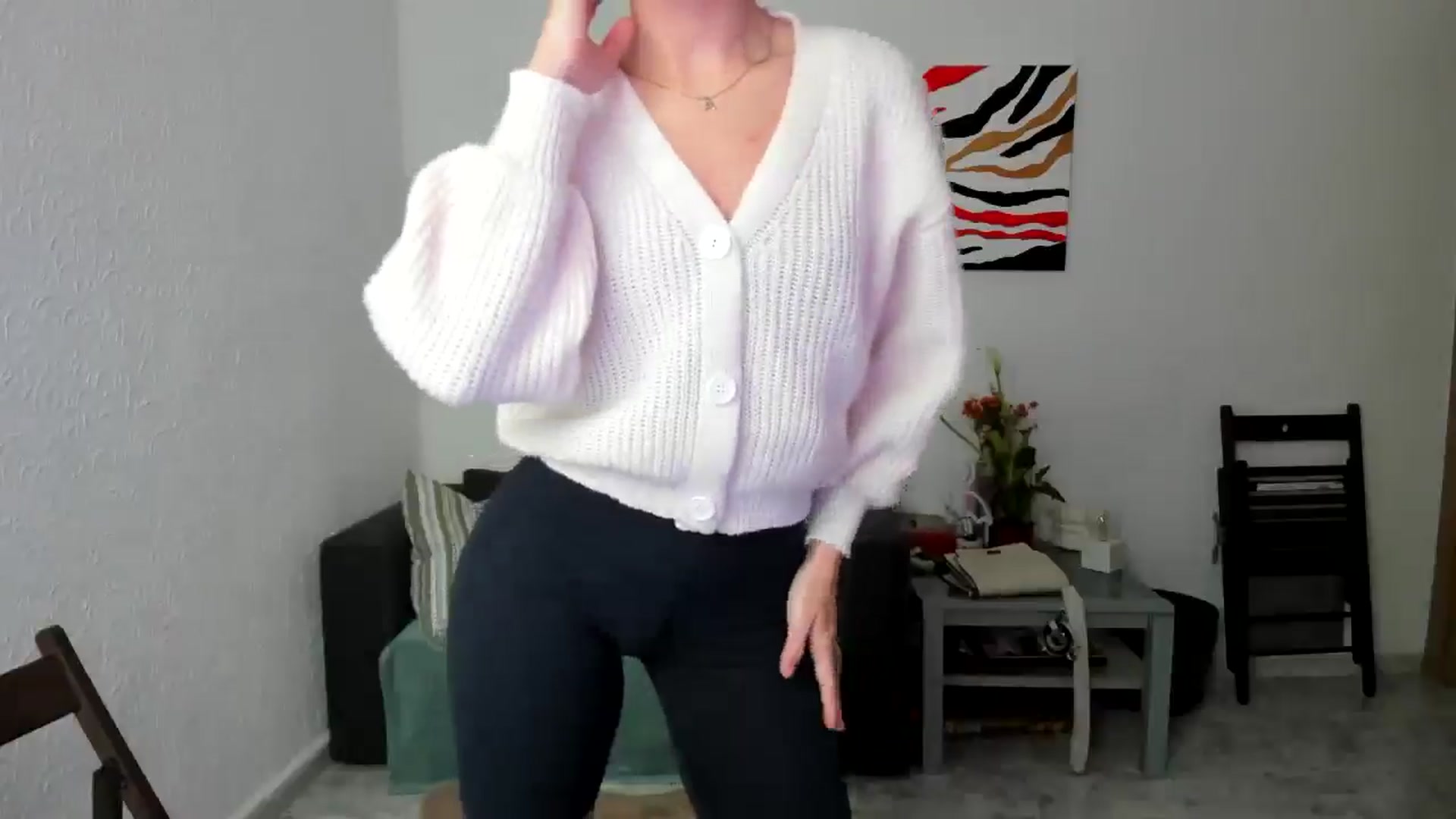 Gallery image thumbnail from AhahaGirl's myfreecams stream on, 05/14/2025, 13:52 image 13 of 20