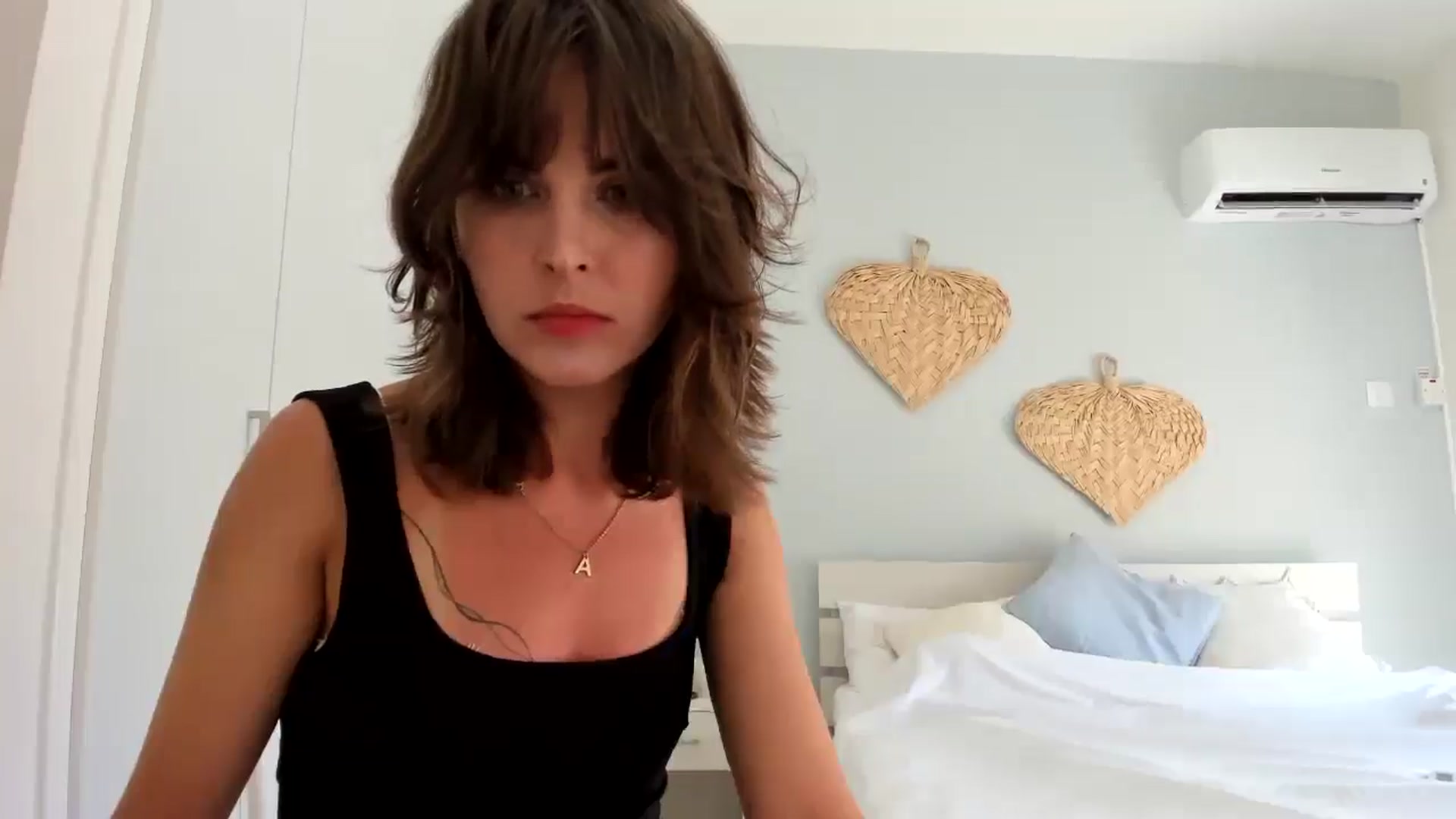 Gallery image thumbnail from AhahaGirl's myfreecams stream on, 05/21/2025, 12:41 image 12 of 20