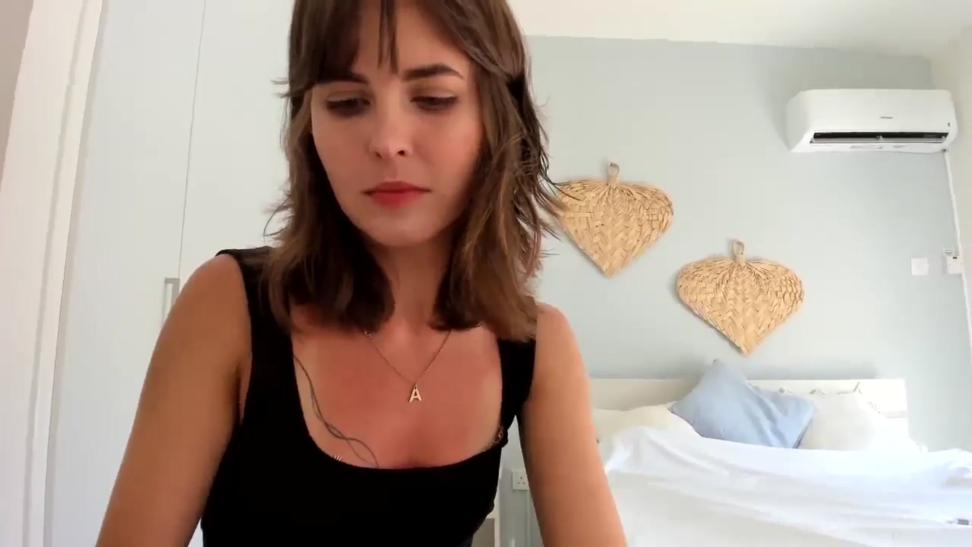 Gallery image thumbnail from AhahaGirl's myfreecams stream on, 05/21/2025, 12:41 image 7 of 20