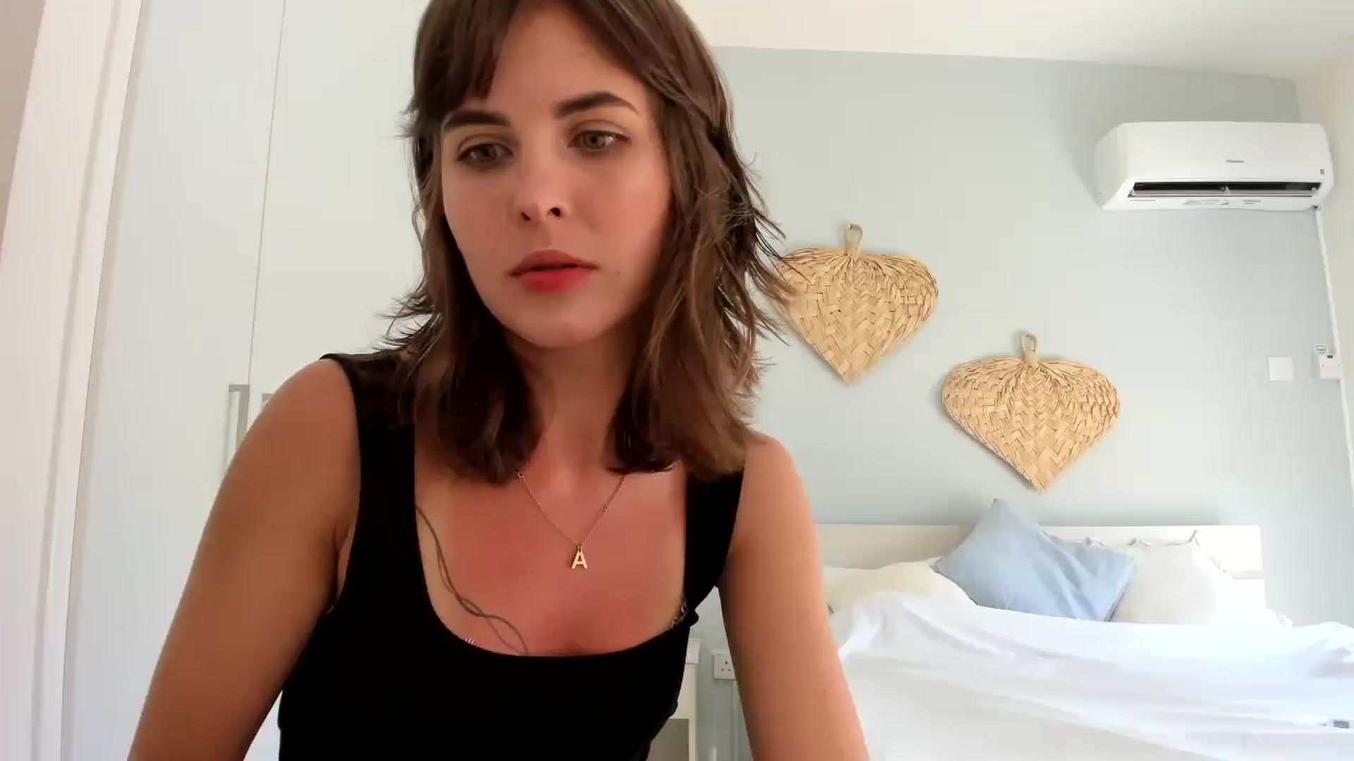 Gallery image thumbnail from AhahaGirl's myfreecams stream on, 05/21/2025, 12:41 image 4 of 20