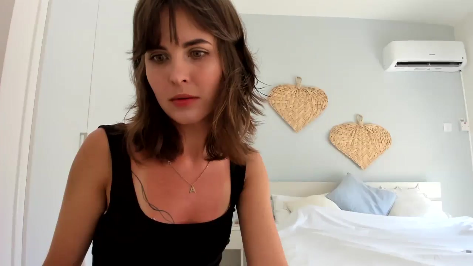 Gallery image thumbnail from AhahaGirl's myfreecams stream on, 05/21/2025, 12:41 image 9 of 20