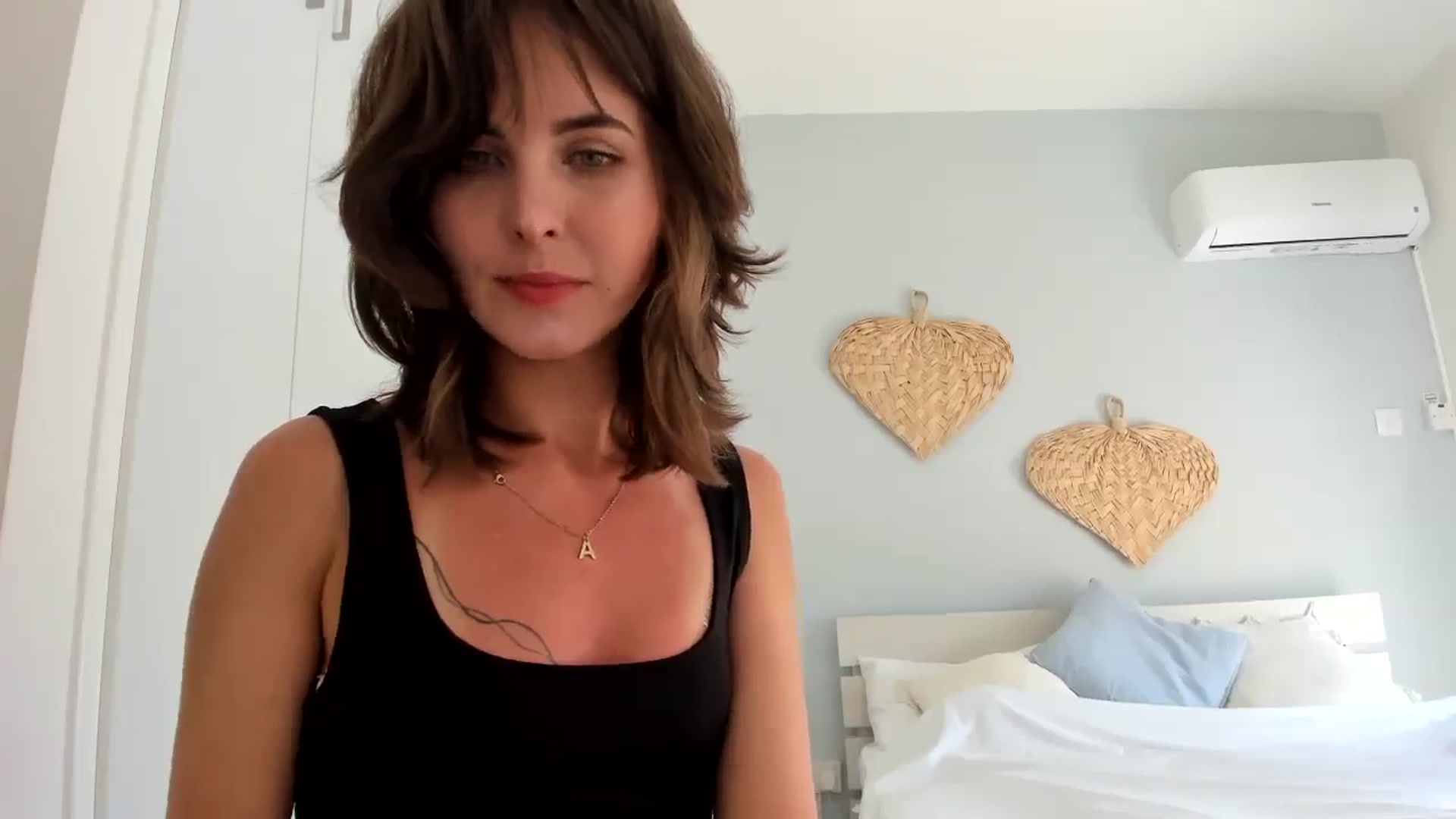 Gallery image thumbnail from AhahaGirl's myfreecams stream on, 05/21/2025, 12:55 image 8 of 20