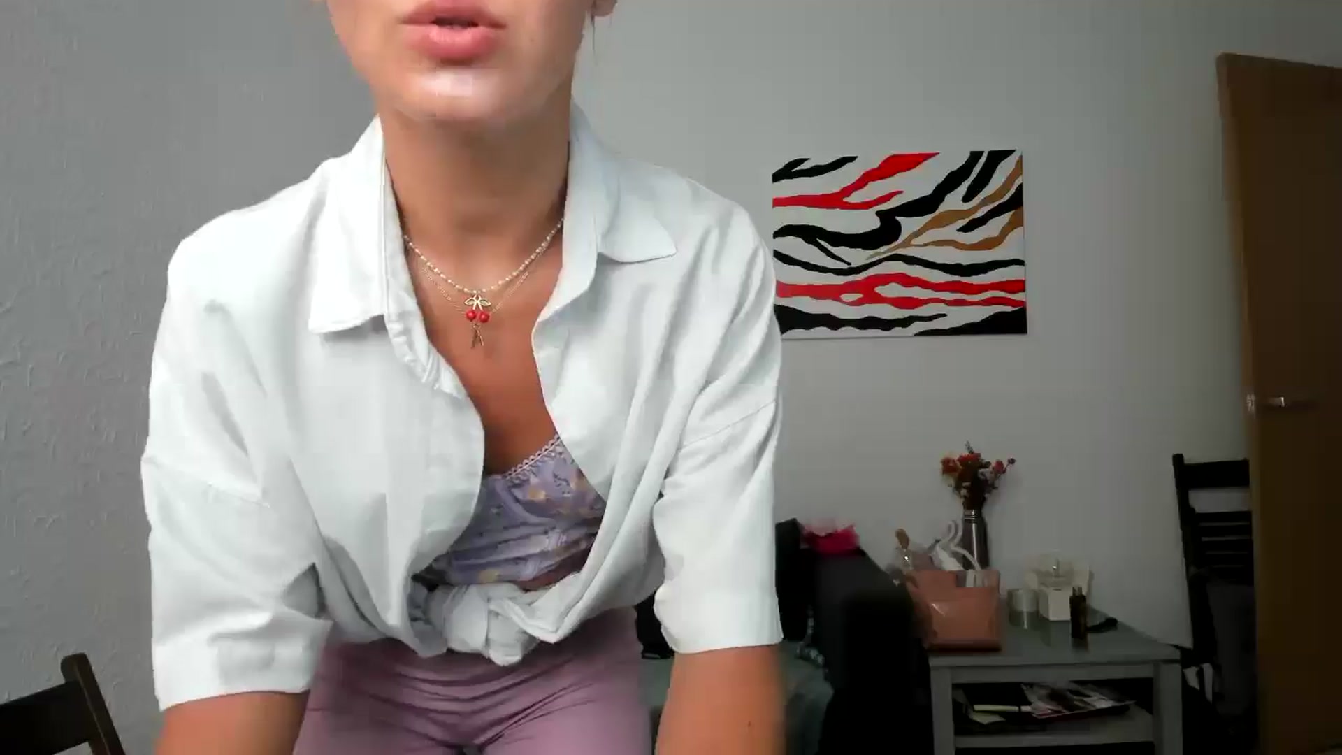 Gallery image thumbnail from AhahaGirl's myfreecams stream on, 05/26/2025, 13:27 image 5 of 20