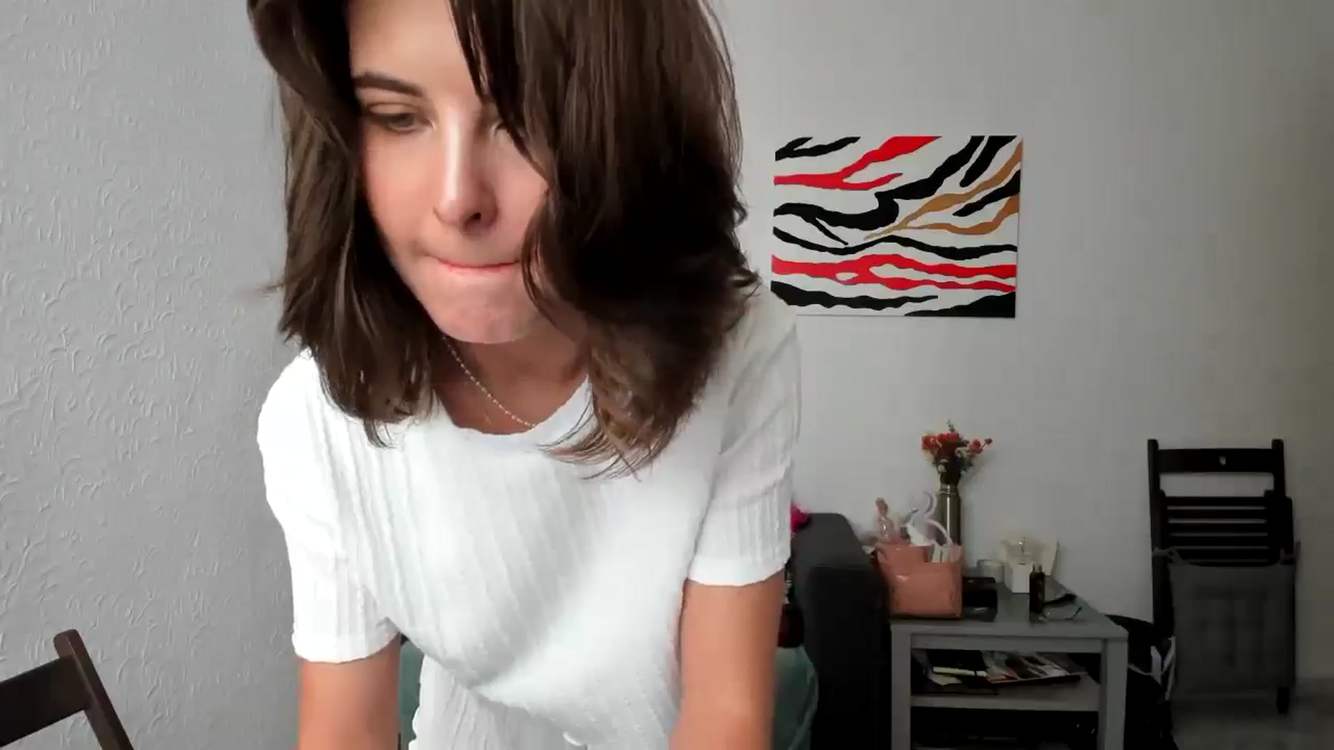 Gallery image thumbnail from AhahaGirl's myfreecams stream on, 05/29/2025, 13:32 image 16 of 20