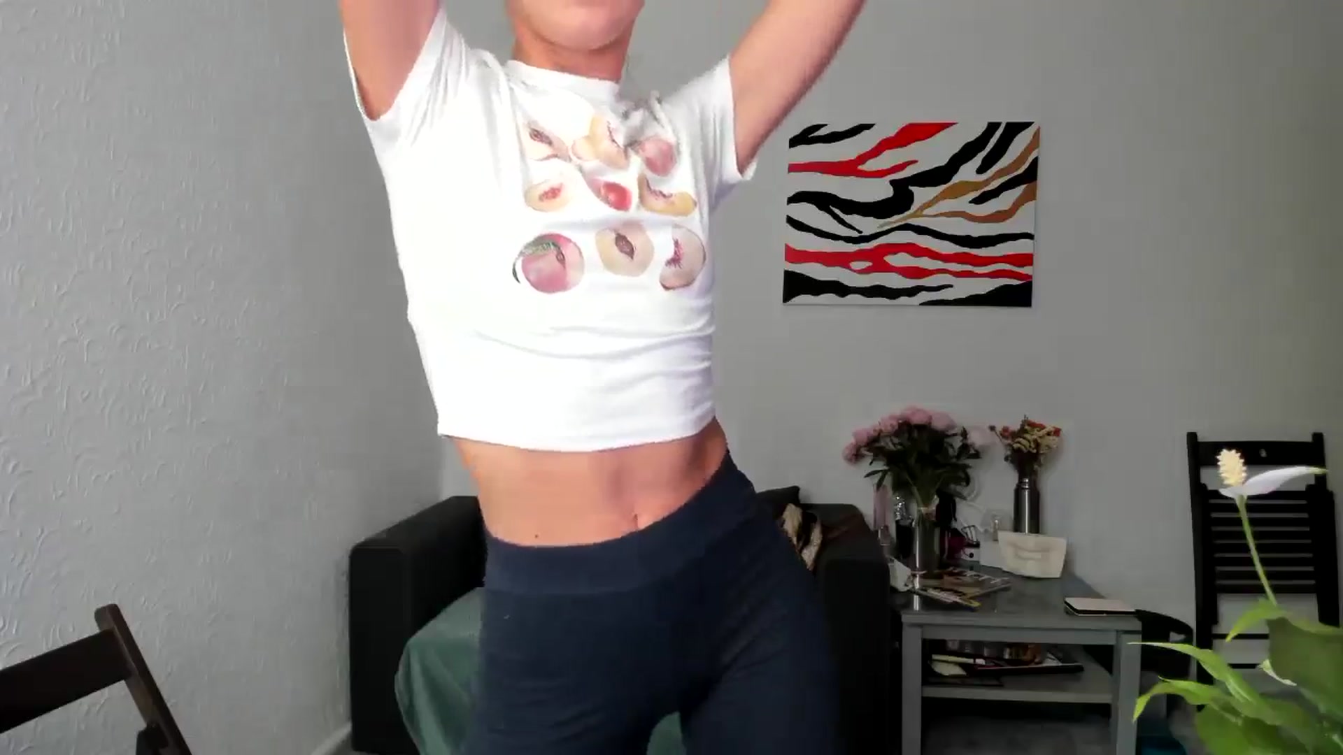 Gallery image thumbnail from AhahaGirl's myfreecams stream on, 06/04/2025, 14:44 image 8 of 20