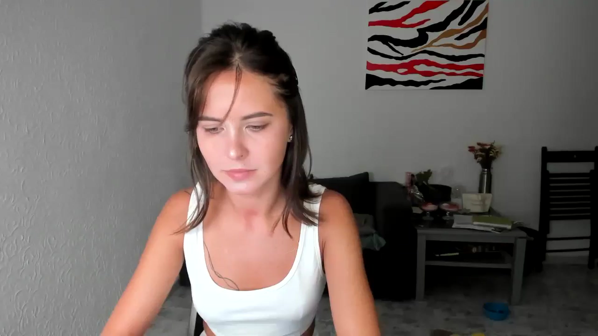 Gallery image thumbnail from AhahaGirl's myfreecams stream on, 06/24/2025, 15:25 image 6 of 20