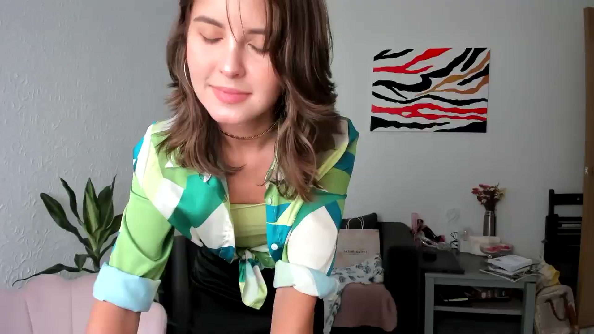 Gallery image thumbnail from AhahaGirl's myfreecams stream on, 07/10/2025, 13:18 image 12 of 20