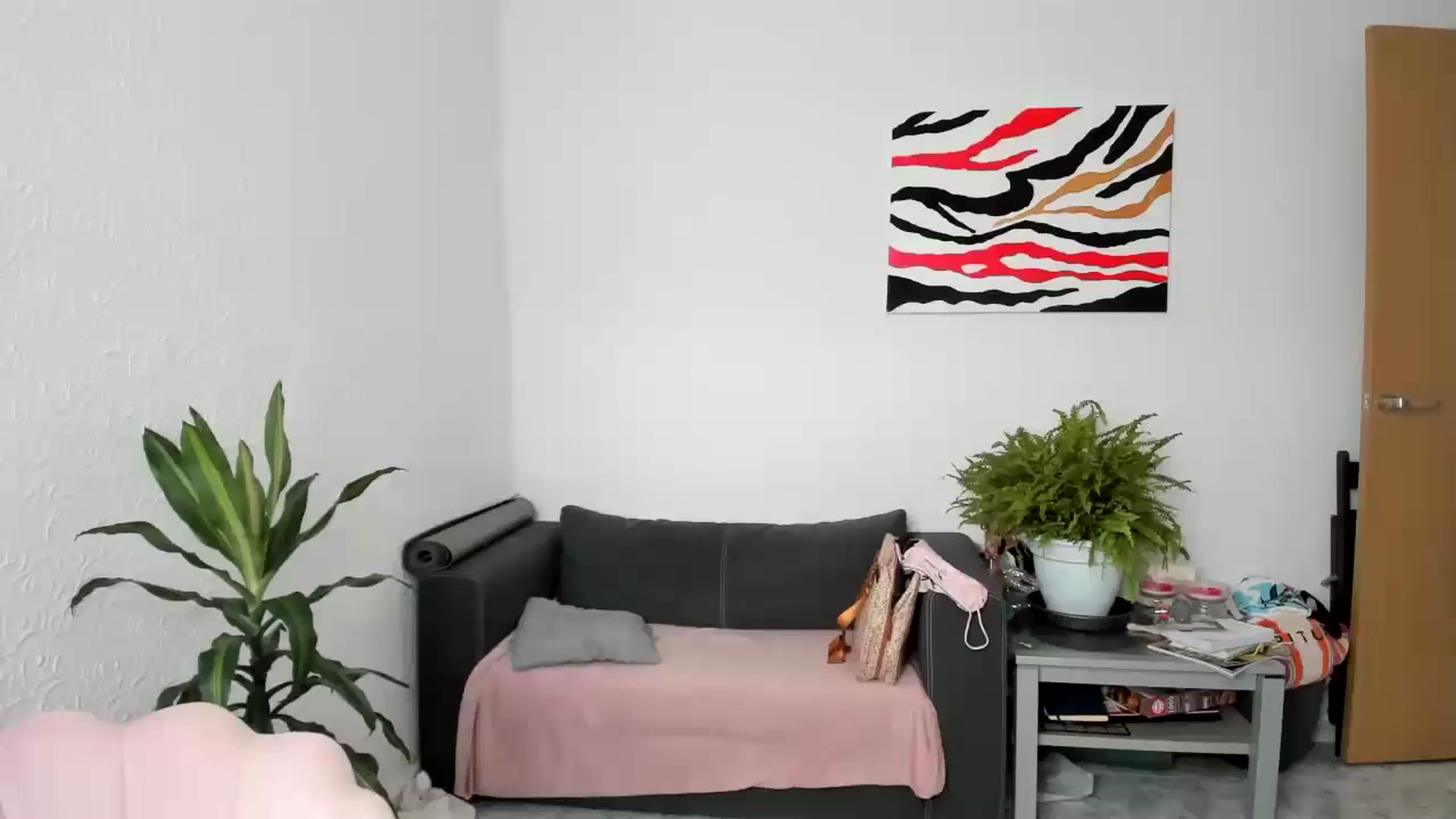 Gallery image thumbnail from AhahaGirl's myfreecams stream on, 07/19/2025, 13:38 image 10 of 20