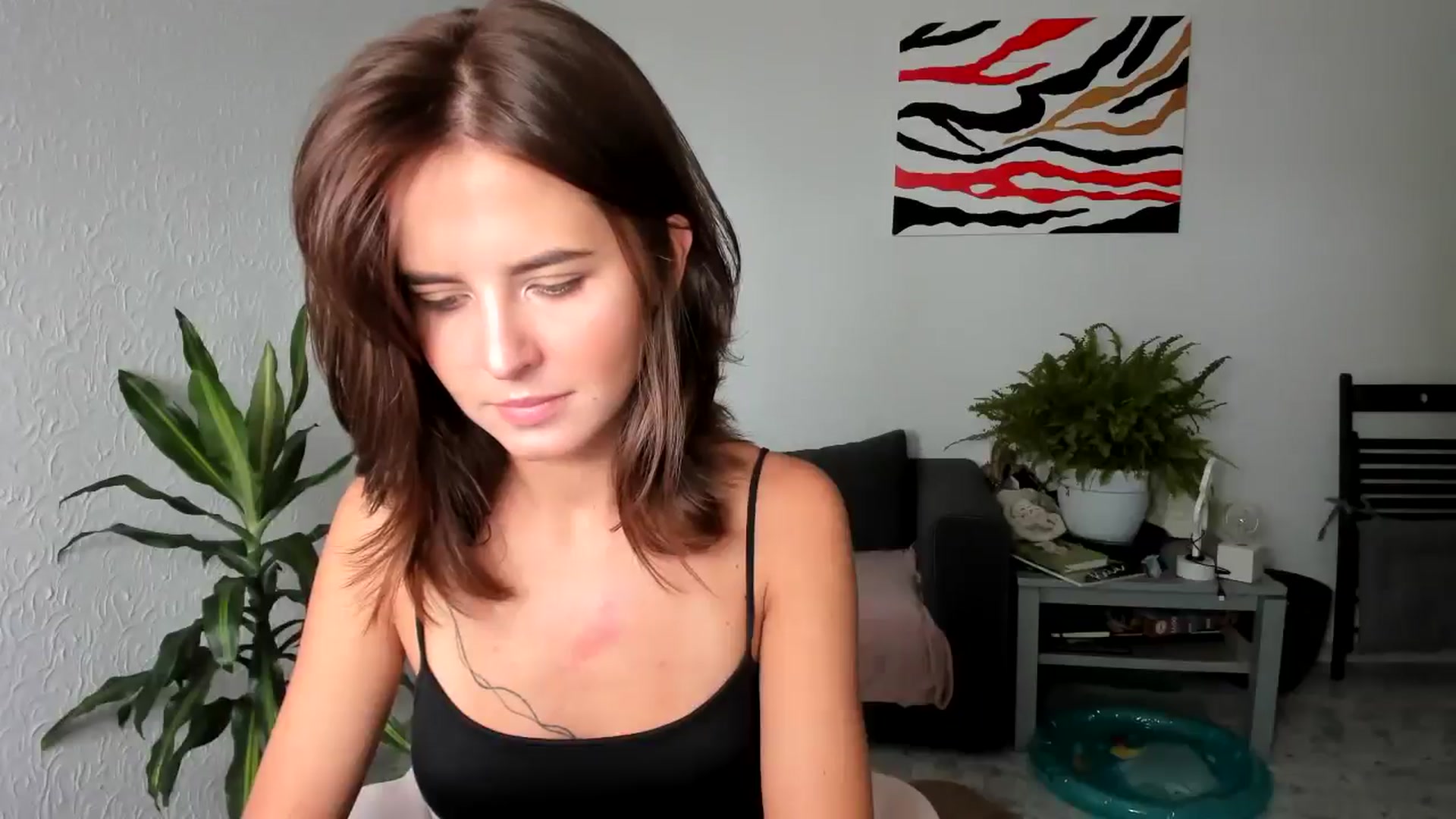 Gallery image thumbnail from AhahaGirl's myfreecams stream on, 07/26/2025, 13:21 image 6 of 20