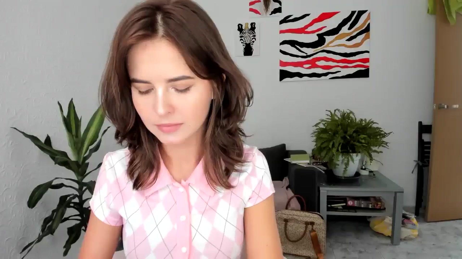 Gallery image thumbnail from AhahaGirl's myfreecams stream on, 08/04/2025, 15:27 image 20 of 20