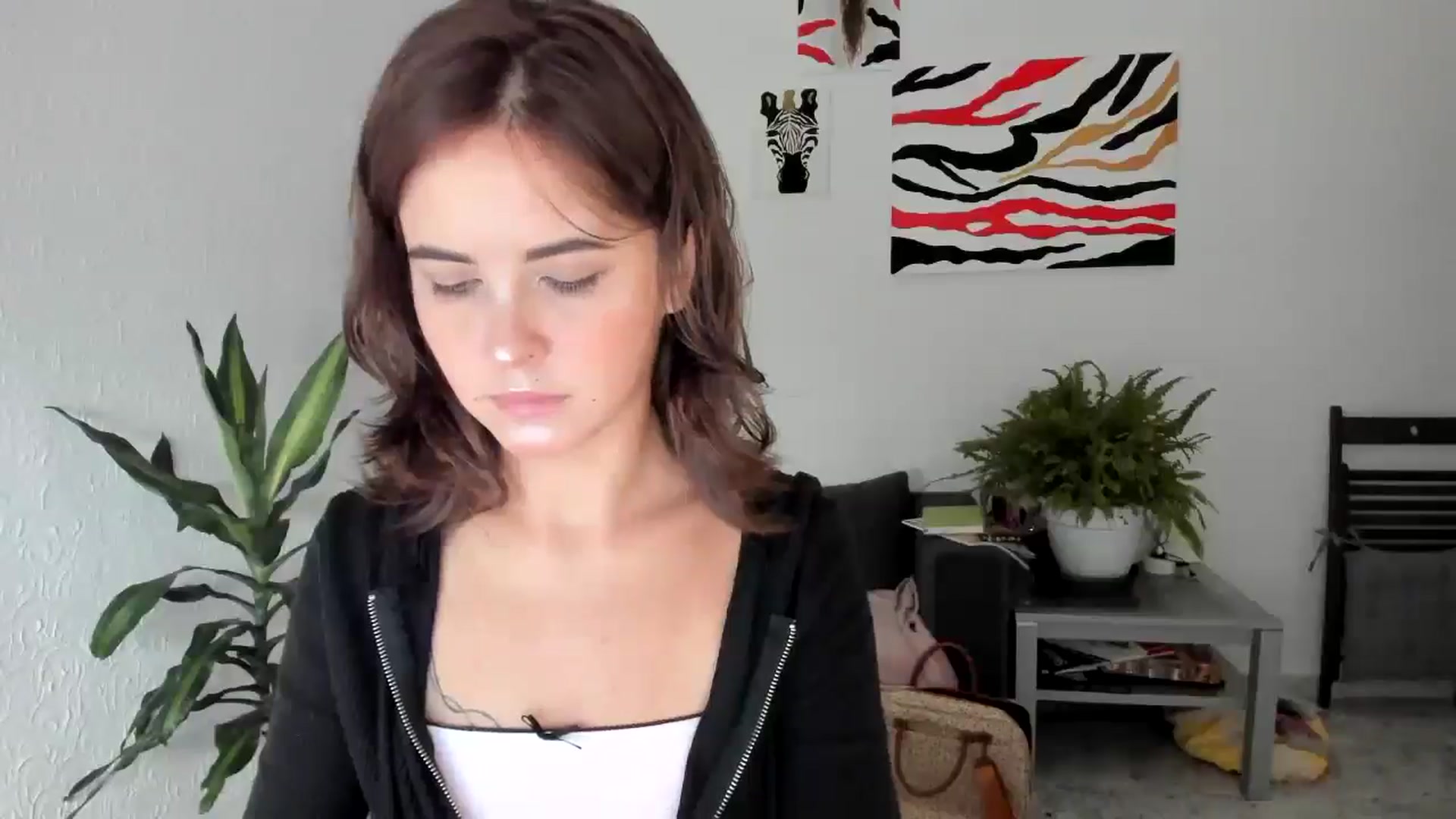 Gallery image thumbnail from AhahaGirl's myfreecams stream on, 08/06/2025, 12:34 image 15 of 20