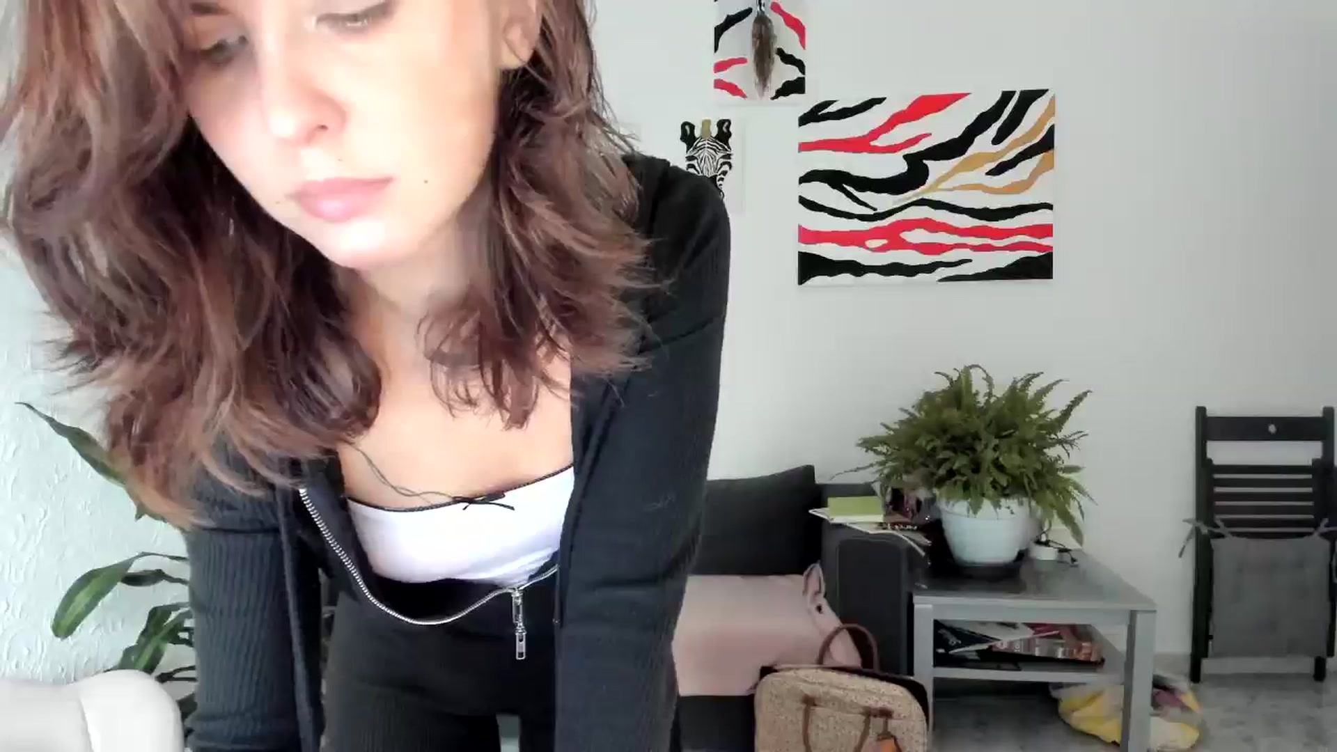 Gallery image thumbnail from AhahaGirl's myfreecams stream on, 08/06/2025, 12:34 image 6 of 20