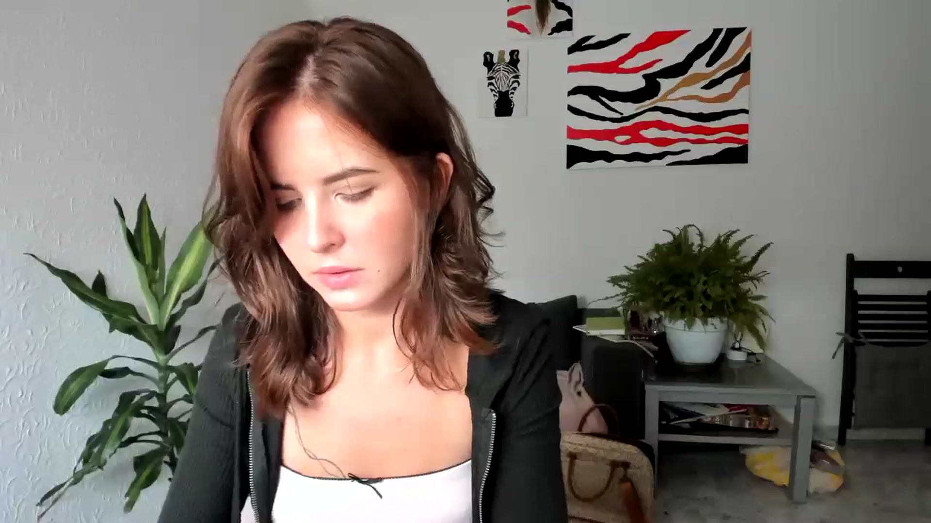 Gallery image thumbnail from AhahaGirl's myfreecams stream on, 08/06/2025, 13:06 image 5 of 20