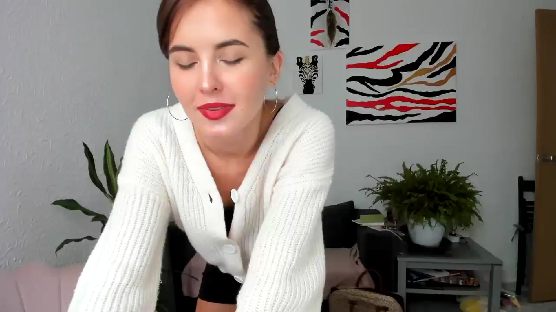 Gallery image thumbnail from AhahaGirl's myfreecams stream on, 08/07/2025, 13:41 image 14 of 20