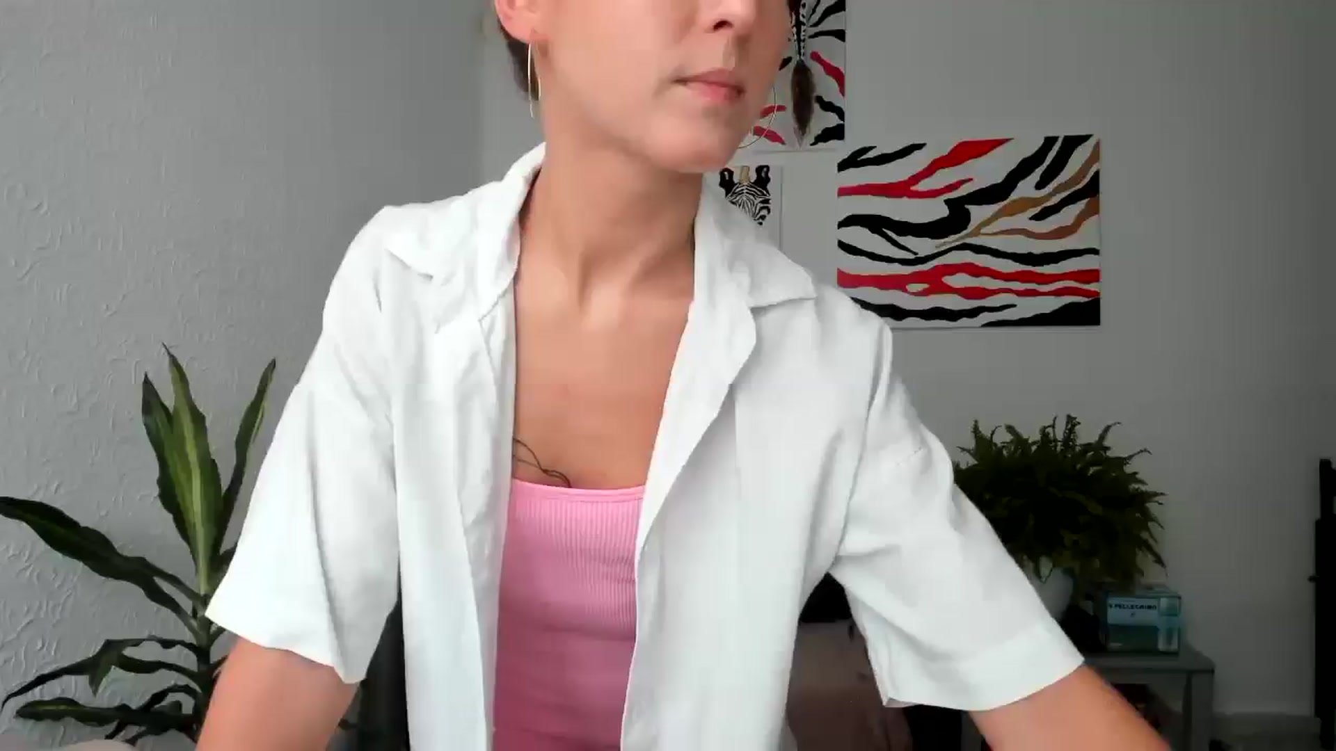 Gallery image thumbnail from AhahaGirl's myfreecams stream on, 08/08/2025, 13:03 image 1 of 20