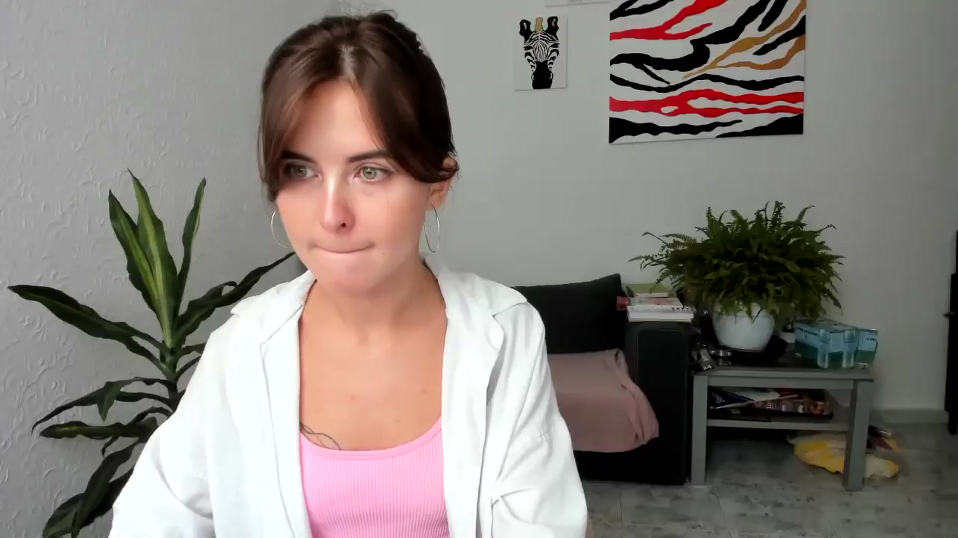 Gallery image thumbnail from AhahaGirl's myfreecams stream on, 08/08/2025, 15:02 image 1 of 20