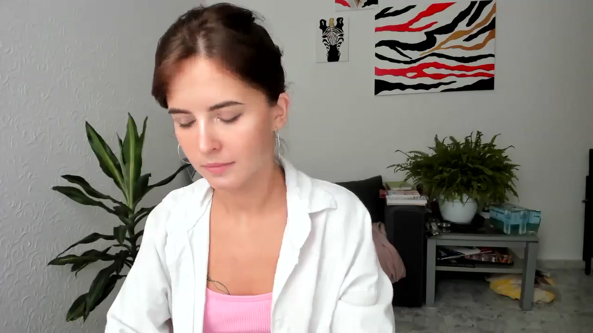 Gallery image thumbnail from AhahaGirl's myfreecams stream on, 08/08/2025, 15:02 image 10 of 20