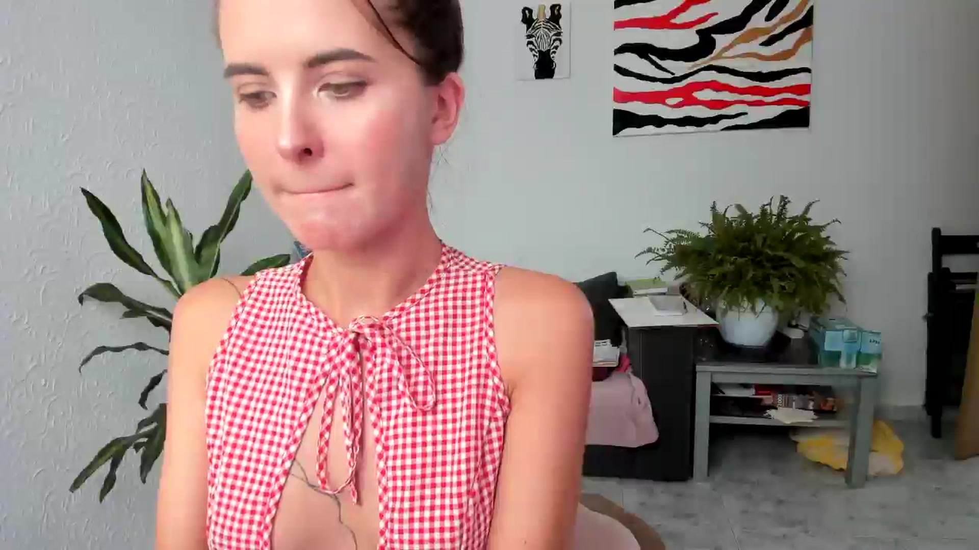 Gallery image thumbnail from AhahaGirl's myfreecams stream on, 08/09/2025, 13:36 image 12 of 20