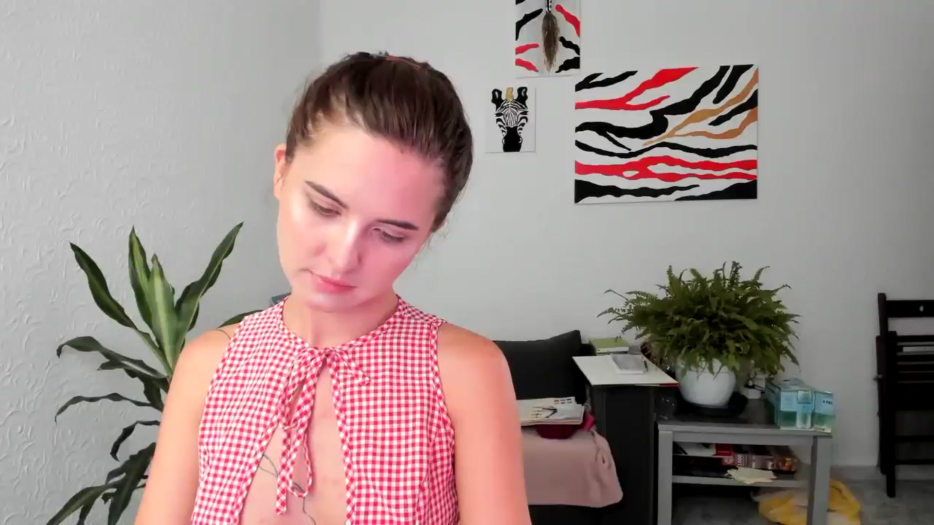 Gallery image thumbnail from AhahaGirl's myfreecams stream on, 08/09/2025, 15:45 image 8 of 20