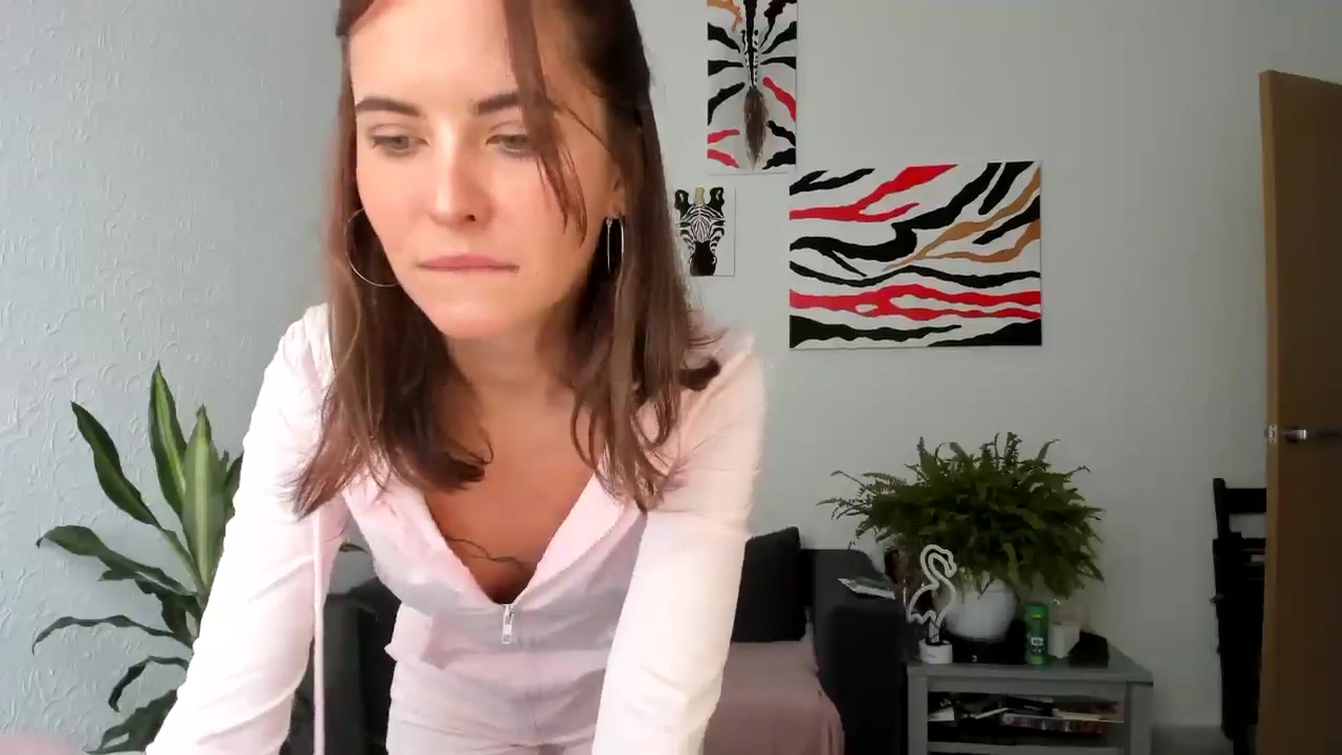 Gallery image thumbnail from AhahaGirl's myfreecams stream on, 08/12/2025, 10:57 image 16 of 20