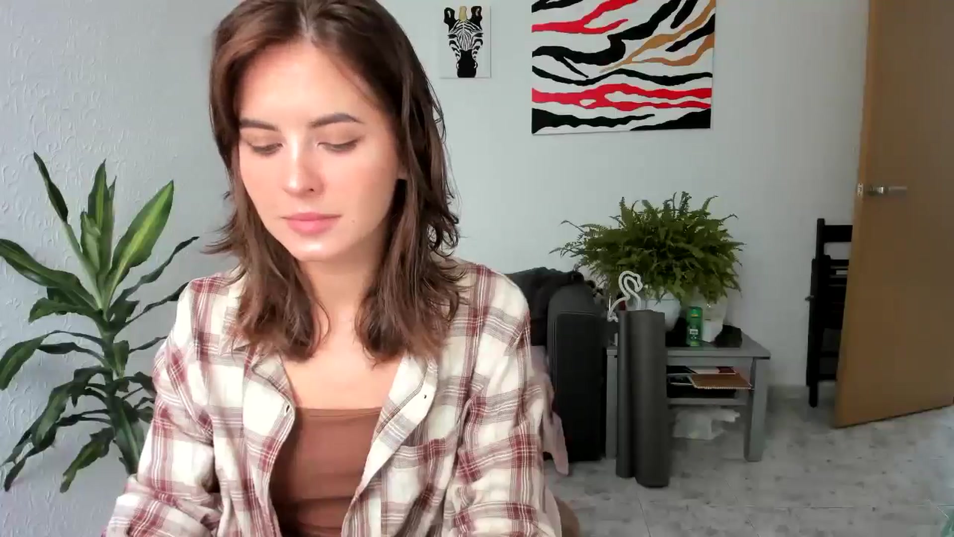 Gallery image thumbnail from AhahaGirl's myfreecams stream on, 08/13/2025, 13:29 image 2 of 20