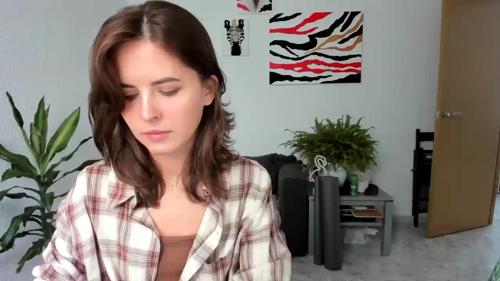 Gallery image thumbnail from AhahaGirl's myfreecams stream on, 08/13/2025, 13:29 image 8 of 20