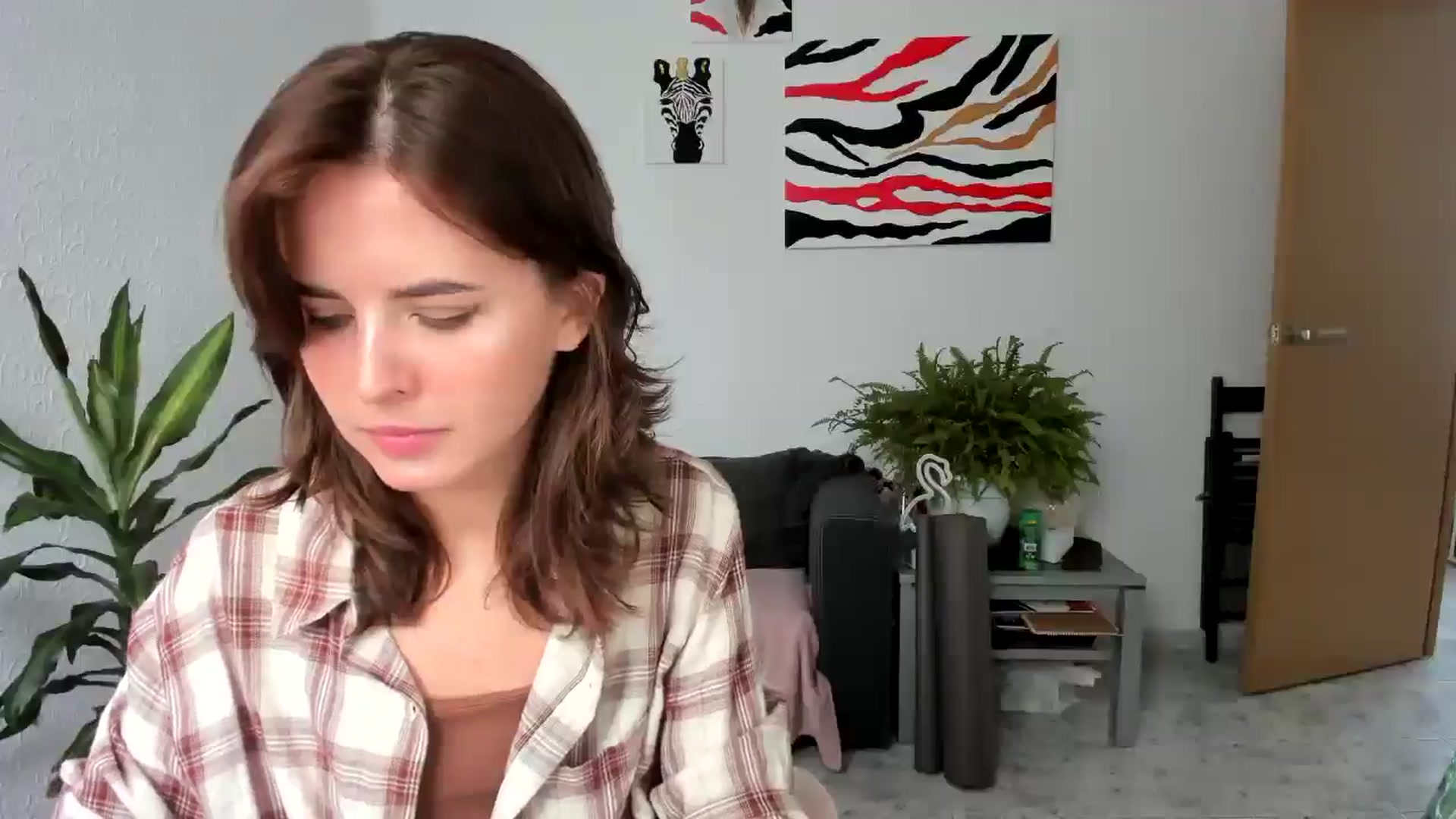 Gallery image thumbnail from AhahaGirl's myfreecams stream on, 08/13/2025, 13:29 image 10 of 20