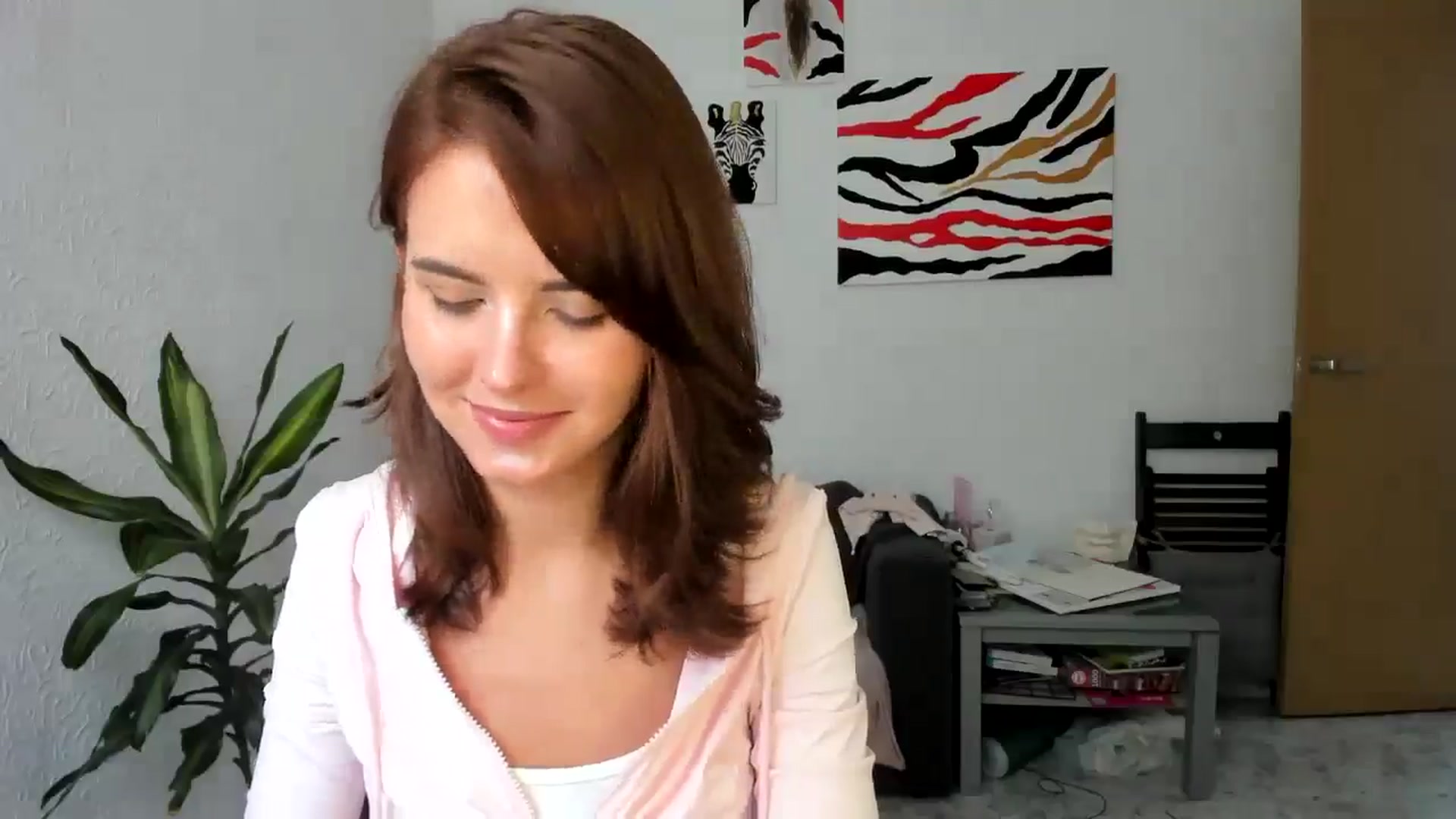 Gallery image thumbnail from AhahaGirl's myfreecams stream on, 08/23/2025, 13:12 image 7 of 20