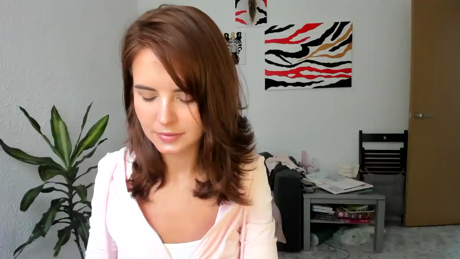 Gallery image thumbnail from AhahaGirl's myfreecams stream on, 08/23/2025, 13:12 image 5 of 20