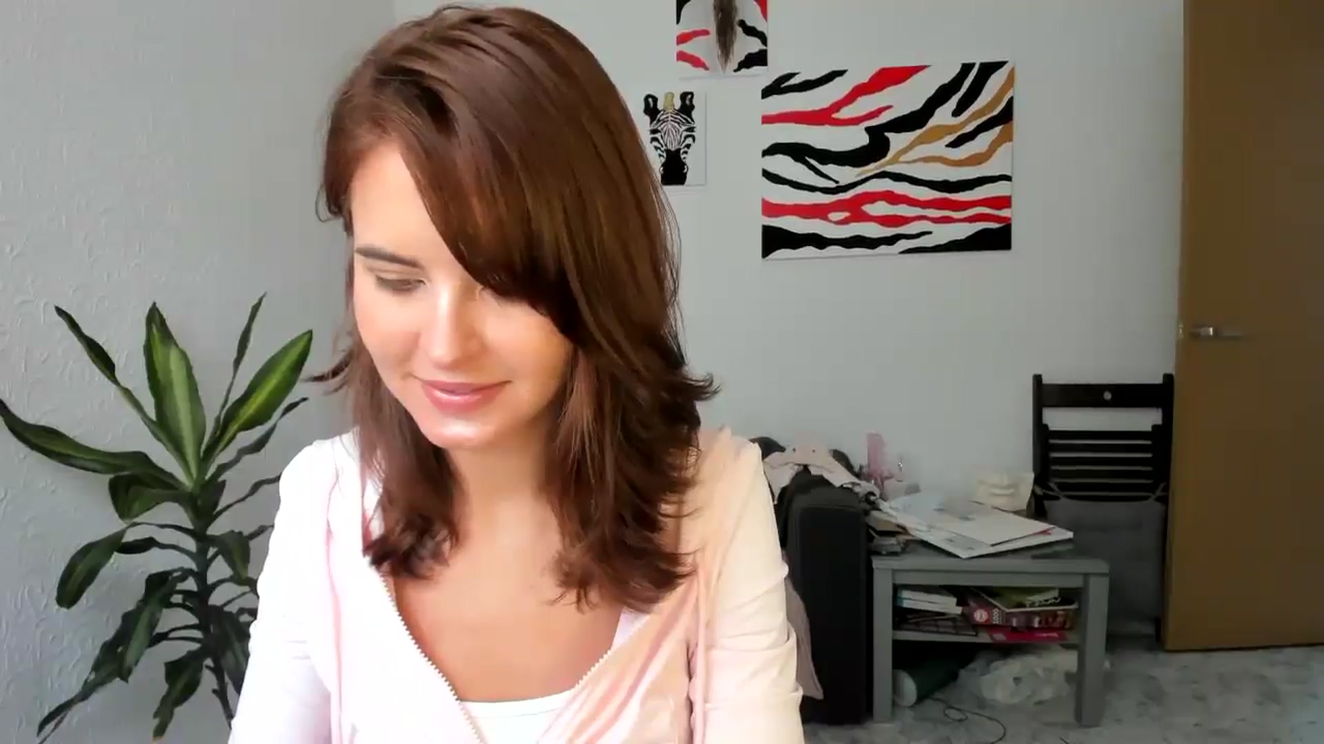 Gallery image thumbnail from AhahaGirl's myfreecams stream on, 08/23/2025, 13:12 image 8 of 20