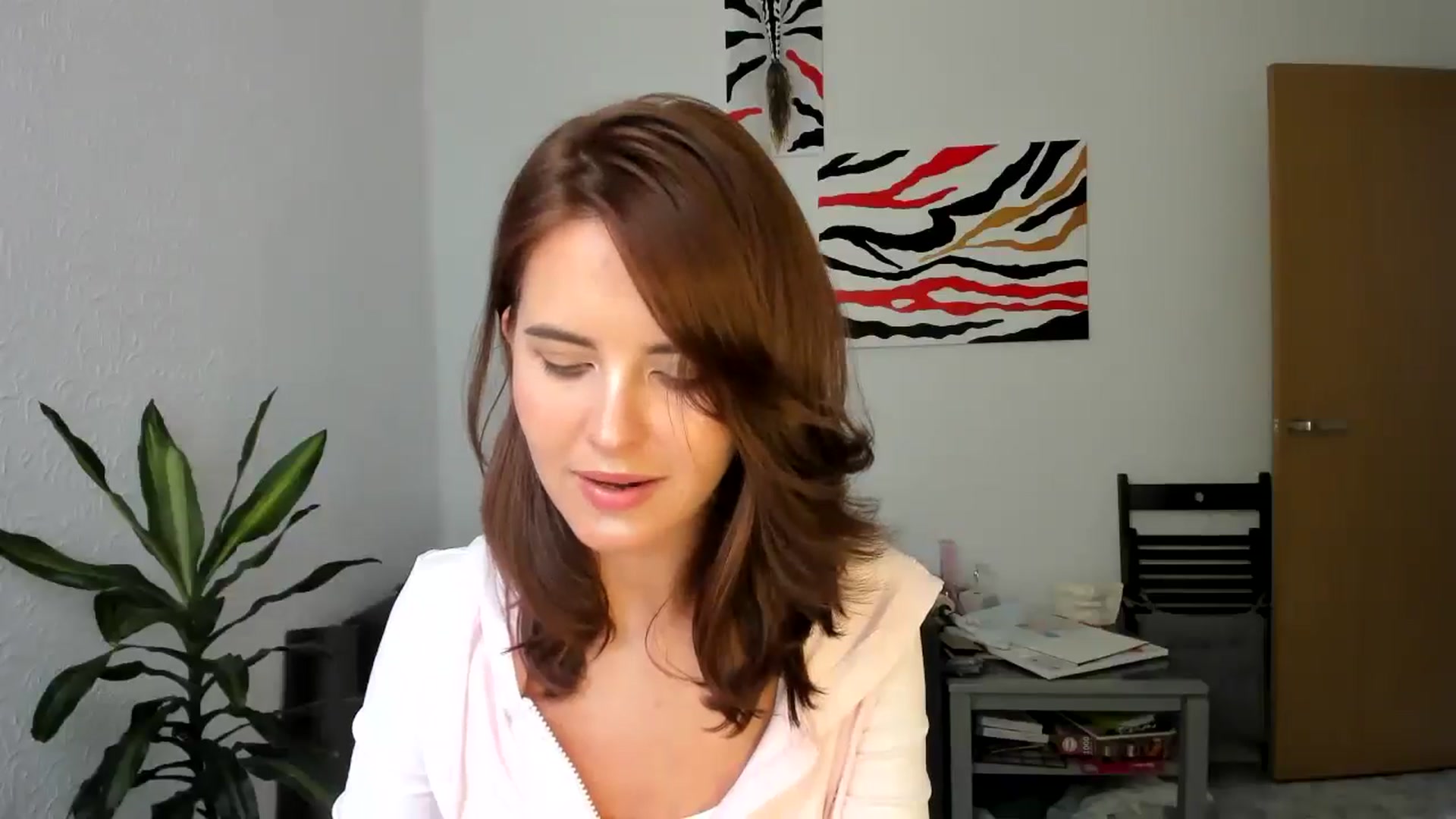 Gallery image thumbnail from AhahaGirl's myfreecams stream on, 08/23/2025, 14:29 image 2 of 20