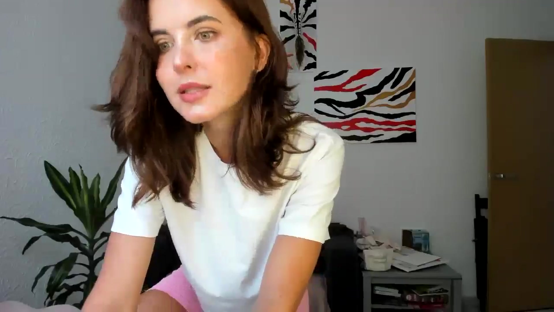 Gallery image thumbnail from AhahaGirl's myfreecams stream on, 08/25/2025, 13:20 image 19 of 20