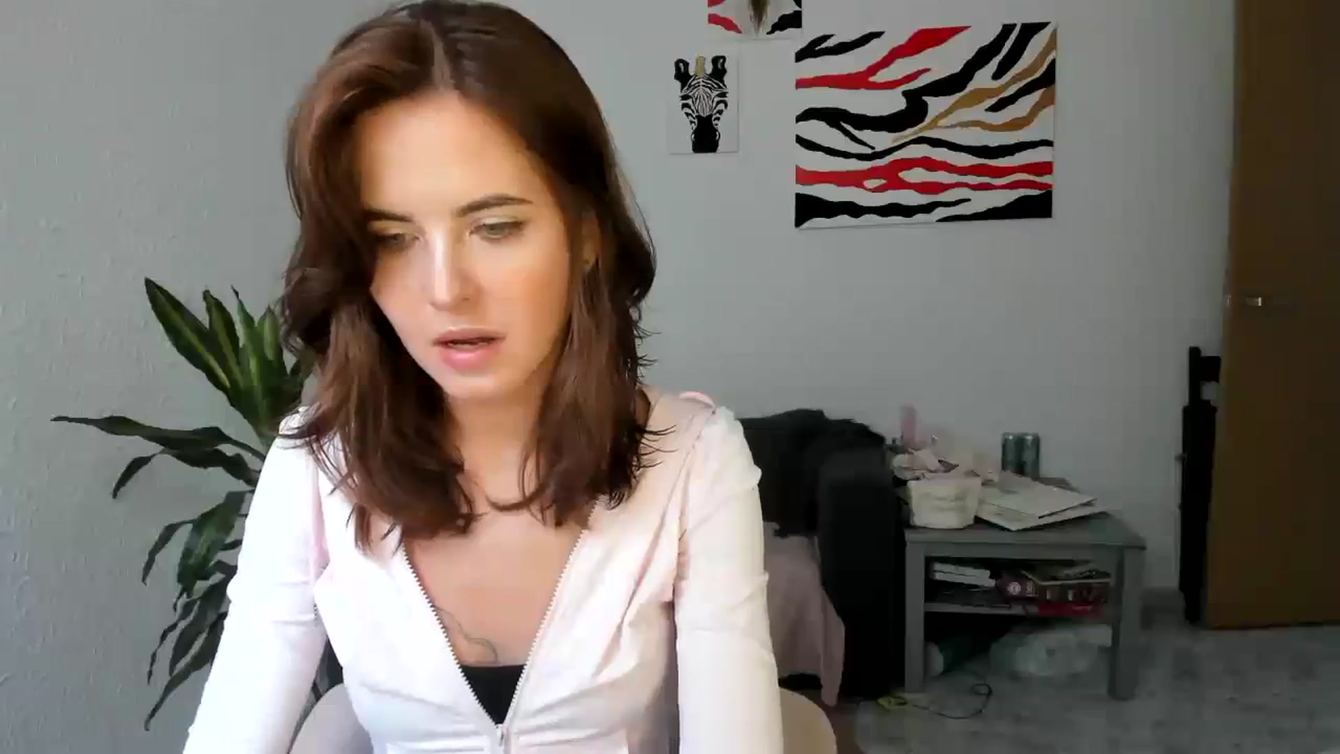 Gallery image thumbnail from AhahaGirl's myfreecams stream on, 08/26/2025, 13:21 image 15 of 20