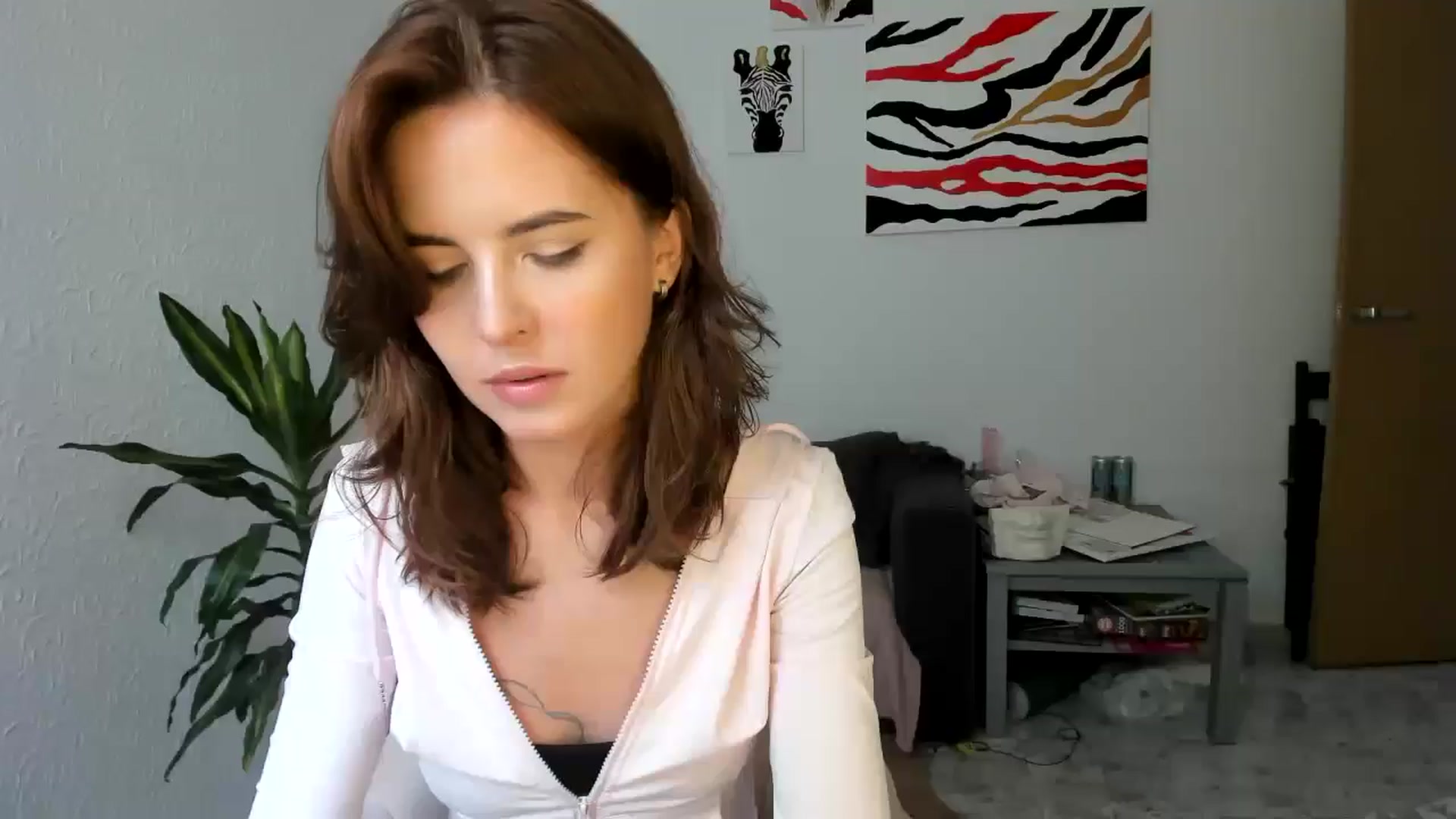 Gallery image thumbnail from AhahaGirl's myfreecams stream on, 08/26/2025, 13:21 image 19 of 20