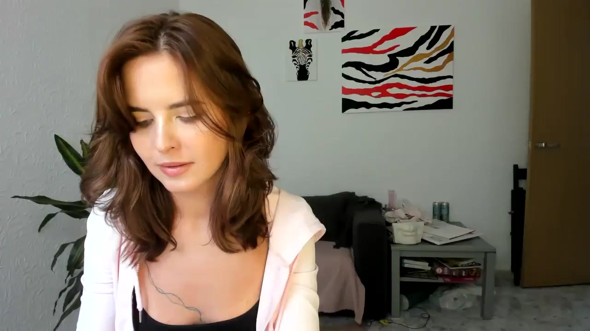 Gallery image thumbnail from AhahaGirl's myfreecams stream on, 08/26/2025, 14:12 image 14 of 20