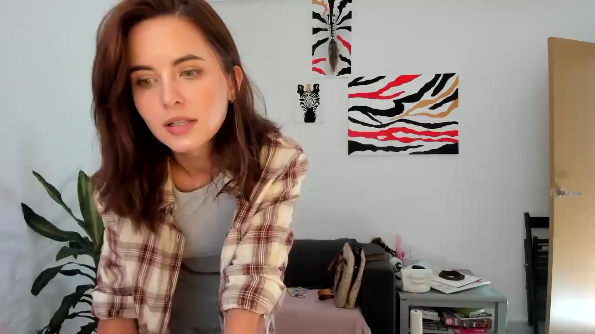 Gallery image thumbnail from AhahaGirl's myfreecams stream on, 08/30/2025, 15:44 image 5 of 20