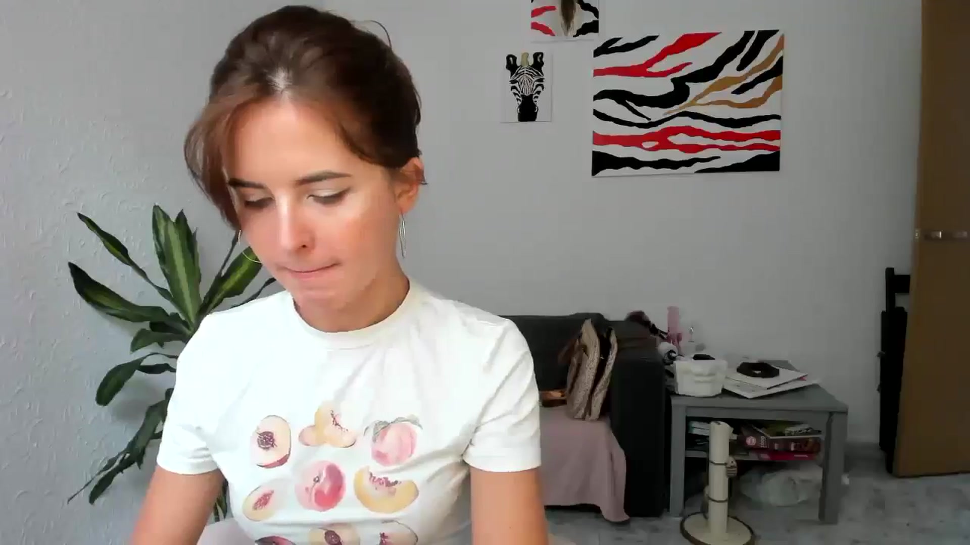 Gallery image thumbnail from AhahaGirl's myfreecams stream on, 09/01/2025, 12:34 image 14 of 20